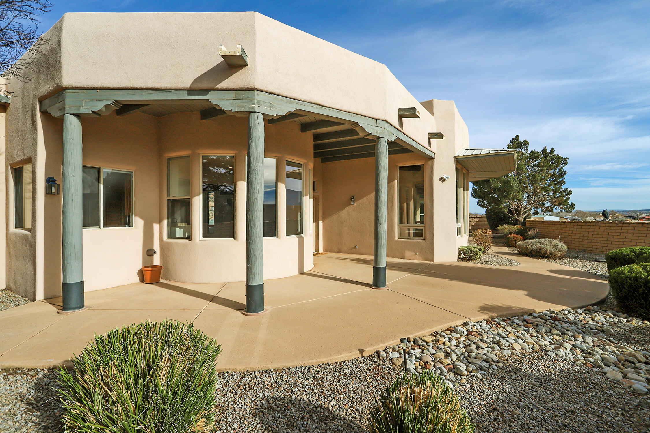 179 Tierra Encantada