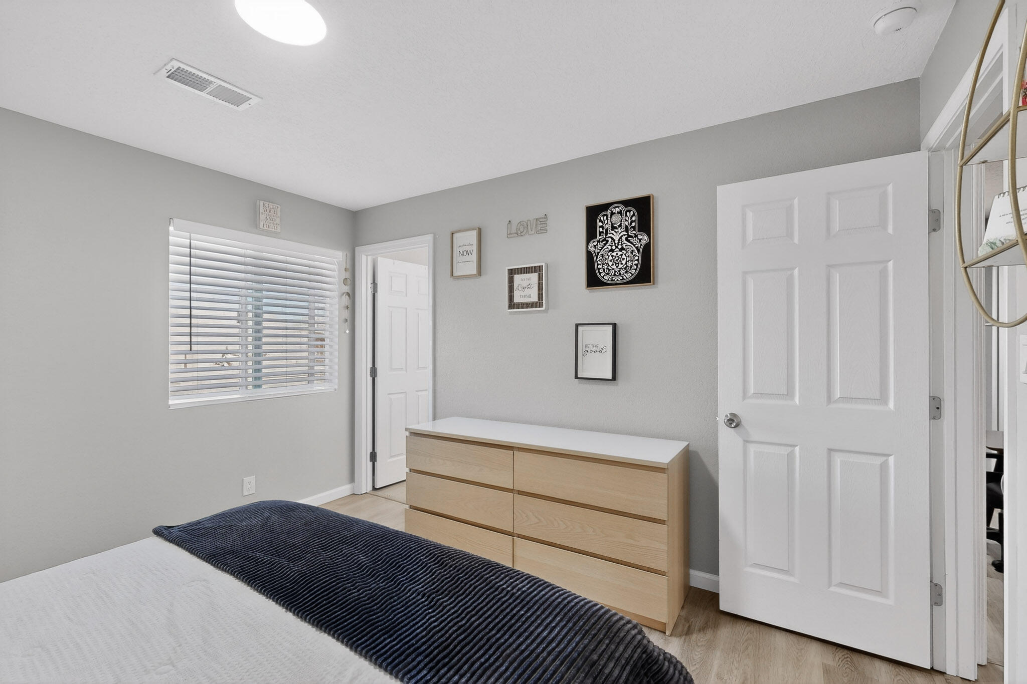 533 Cimarron Meadows Drive NE