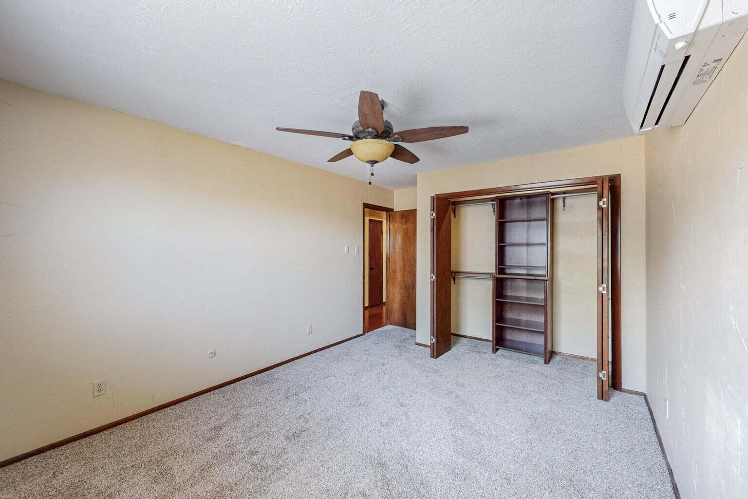 501 Calle Del La Angel