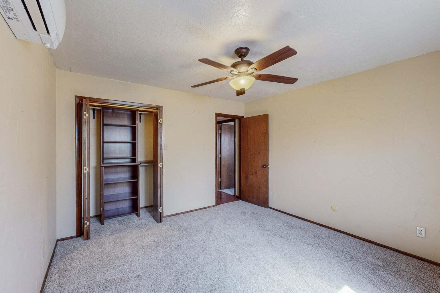 501 Calle Del La Angel