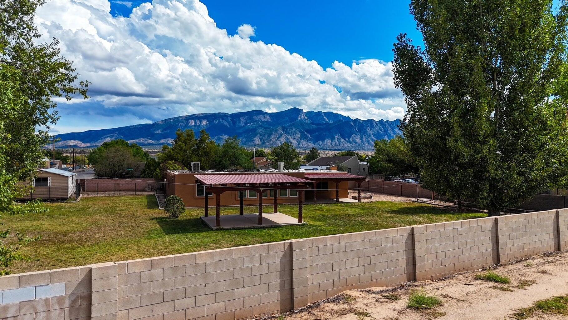 501 Calle Del La Angel