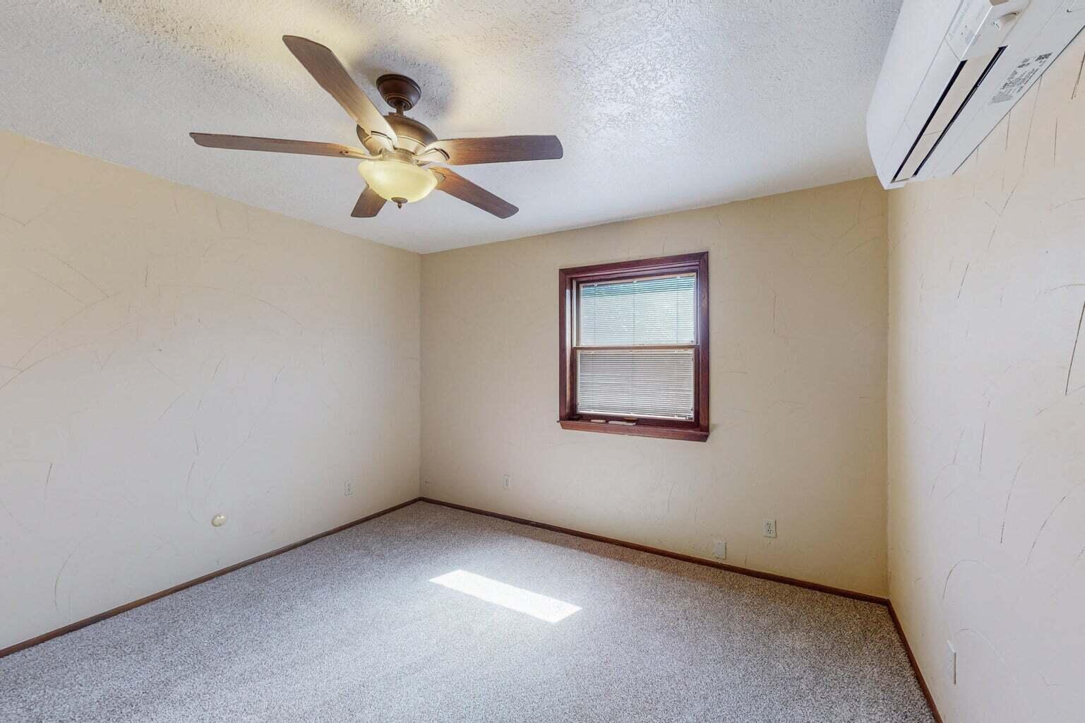 501 Calle Del La Angel