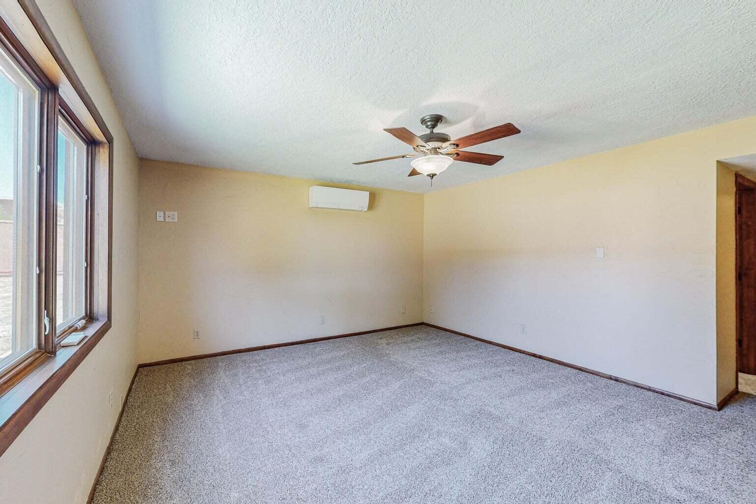 501 Calle Del La Angel