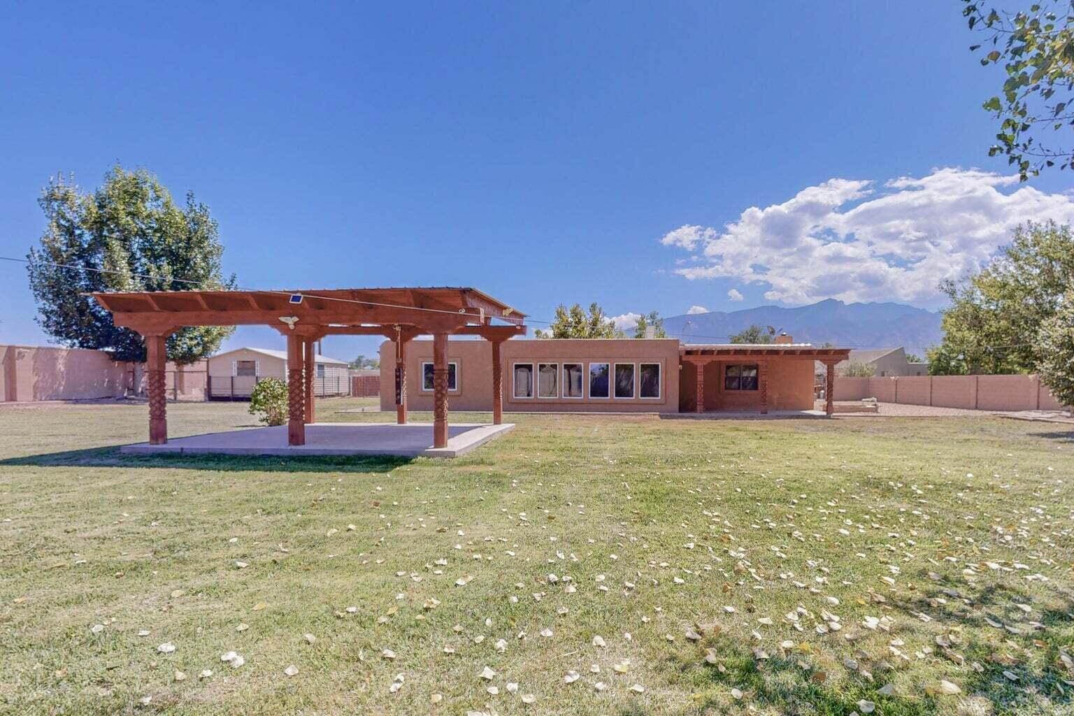 501 Calle Del La Angel