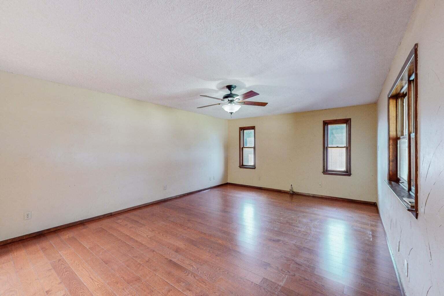 501 Calle Del La Angel