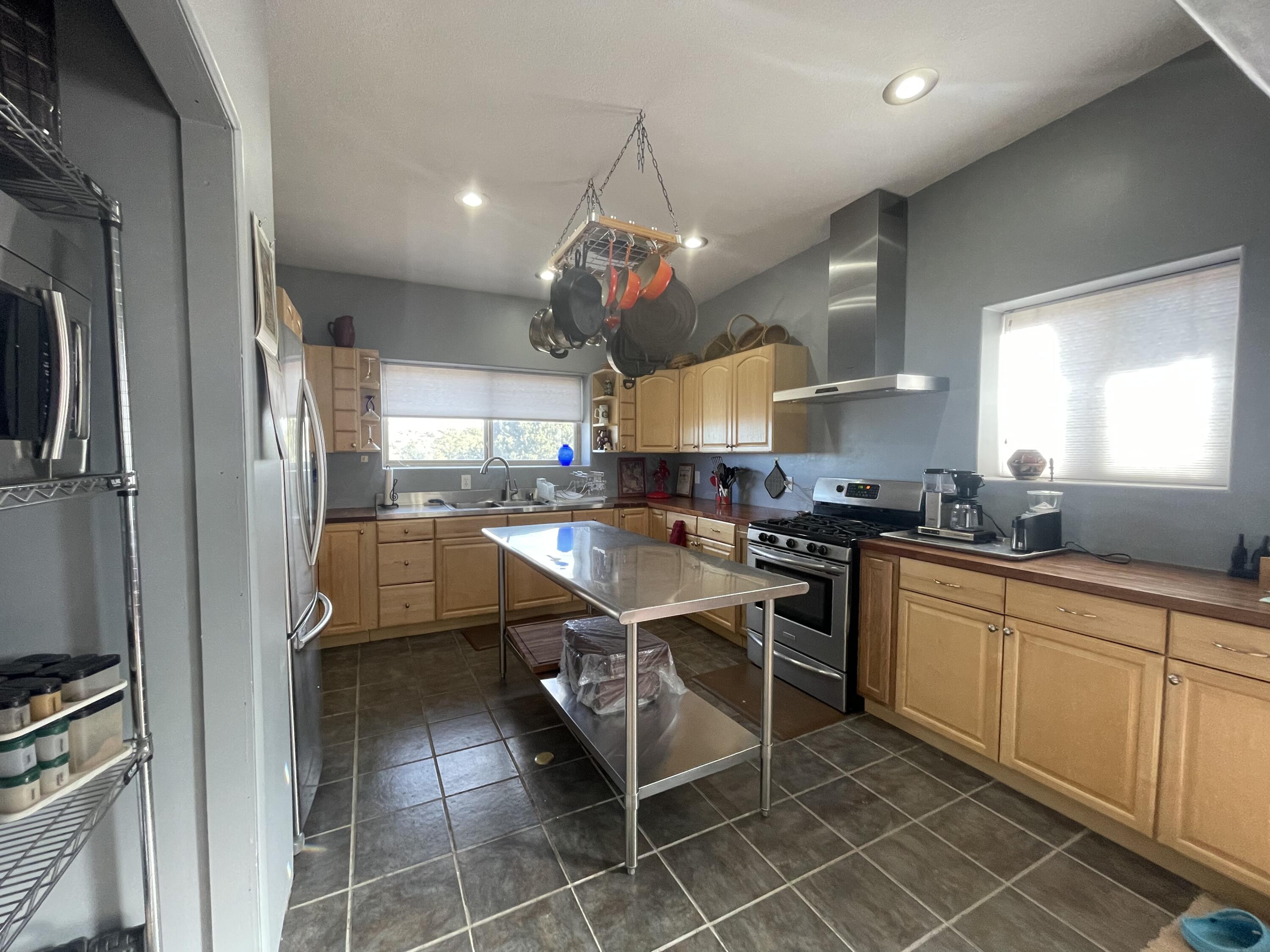8 Overlook Way