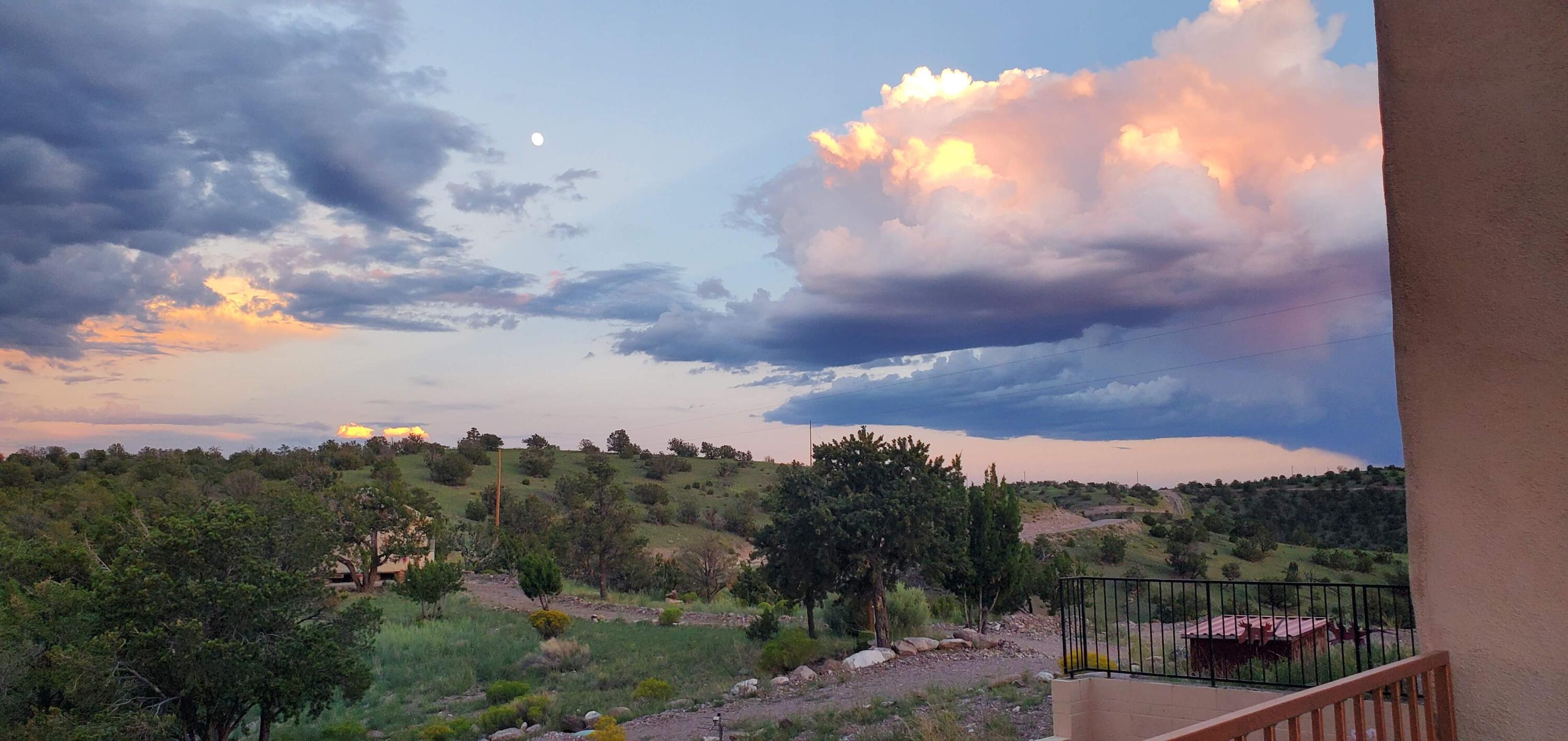 8 Overlook Way