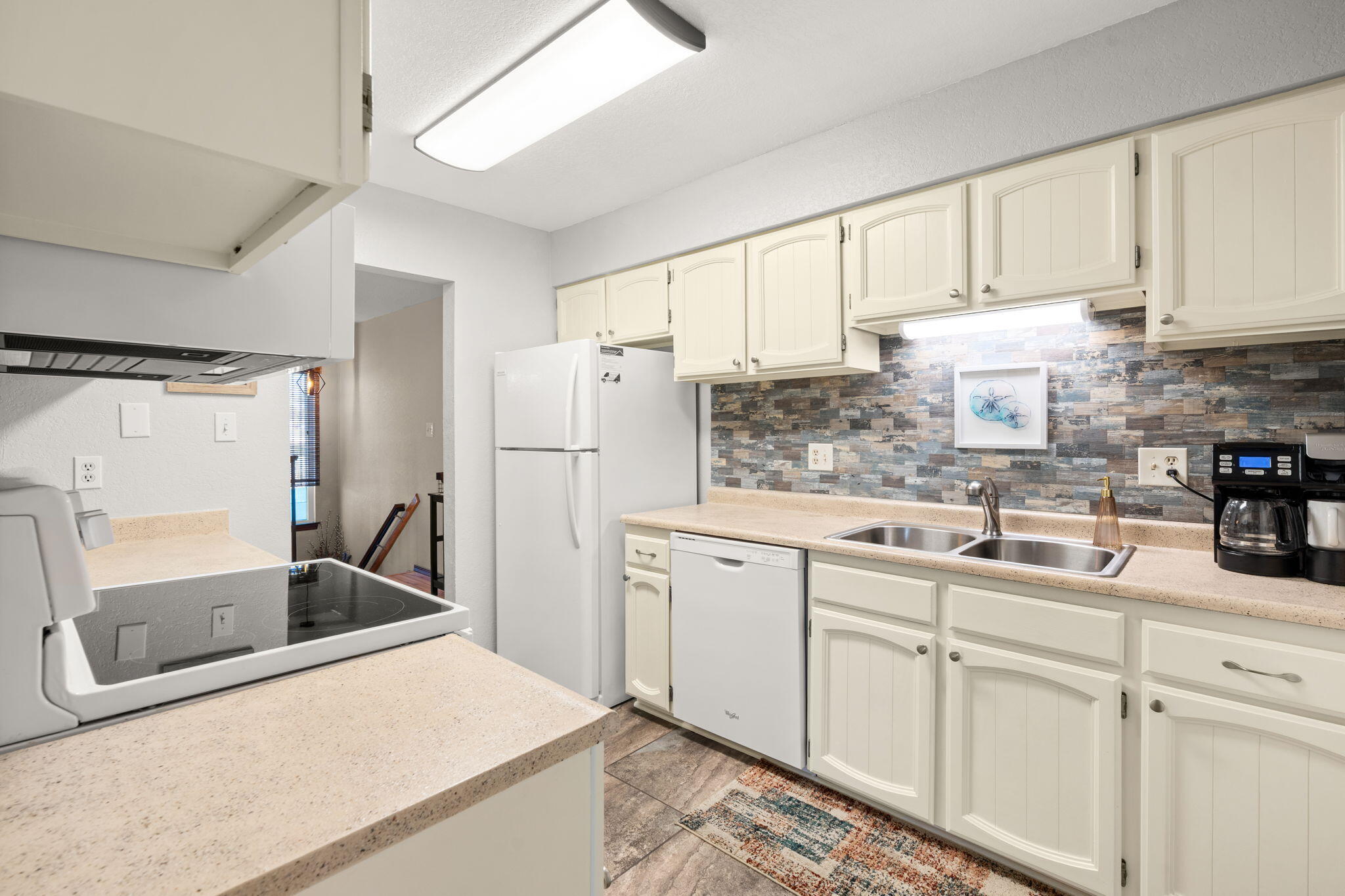 7544 Prairie Road NE