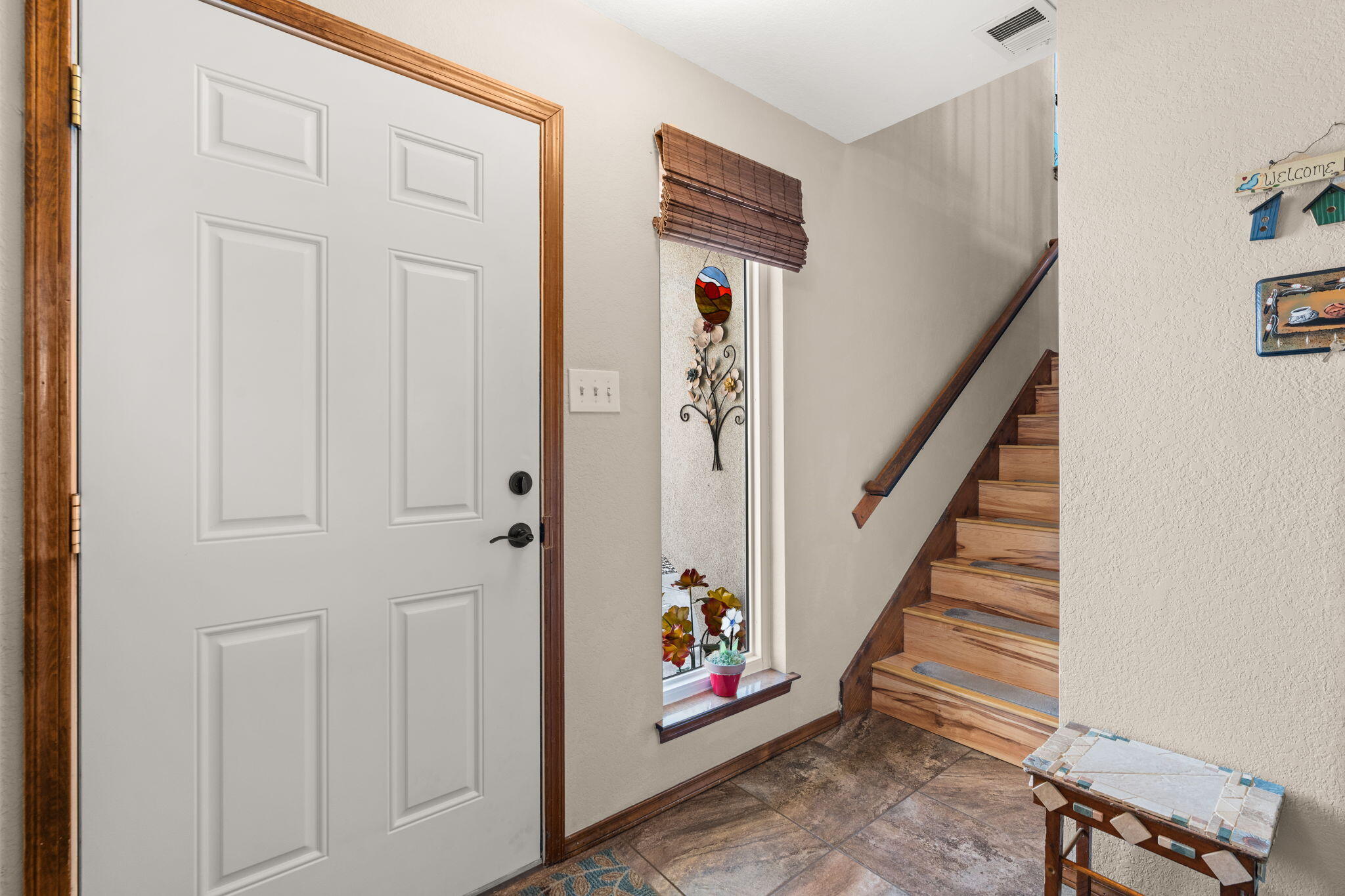 7544 Prairie Road NE