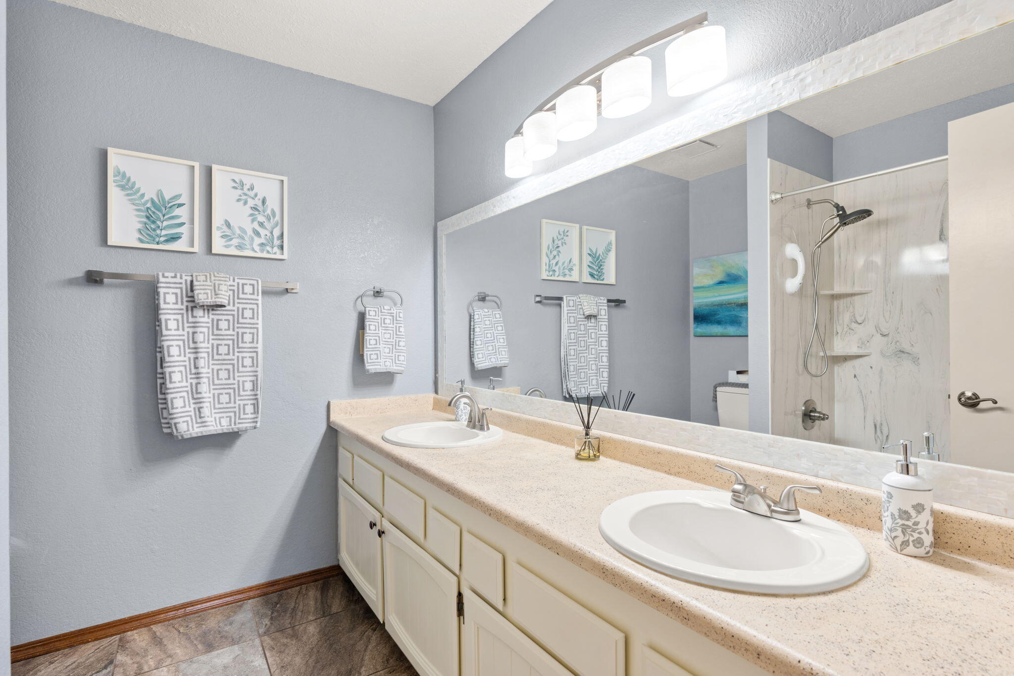 7544 Prairie Road NE