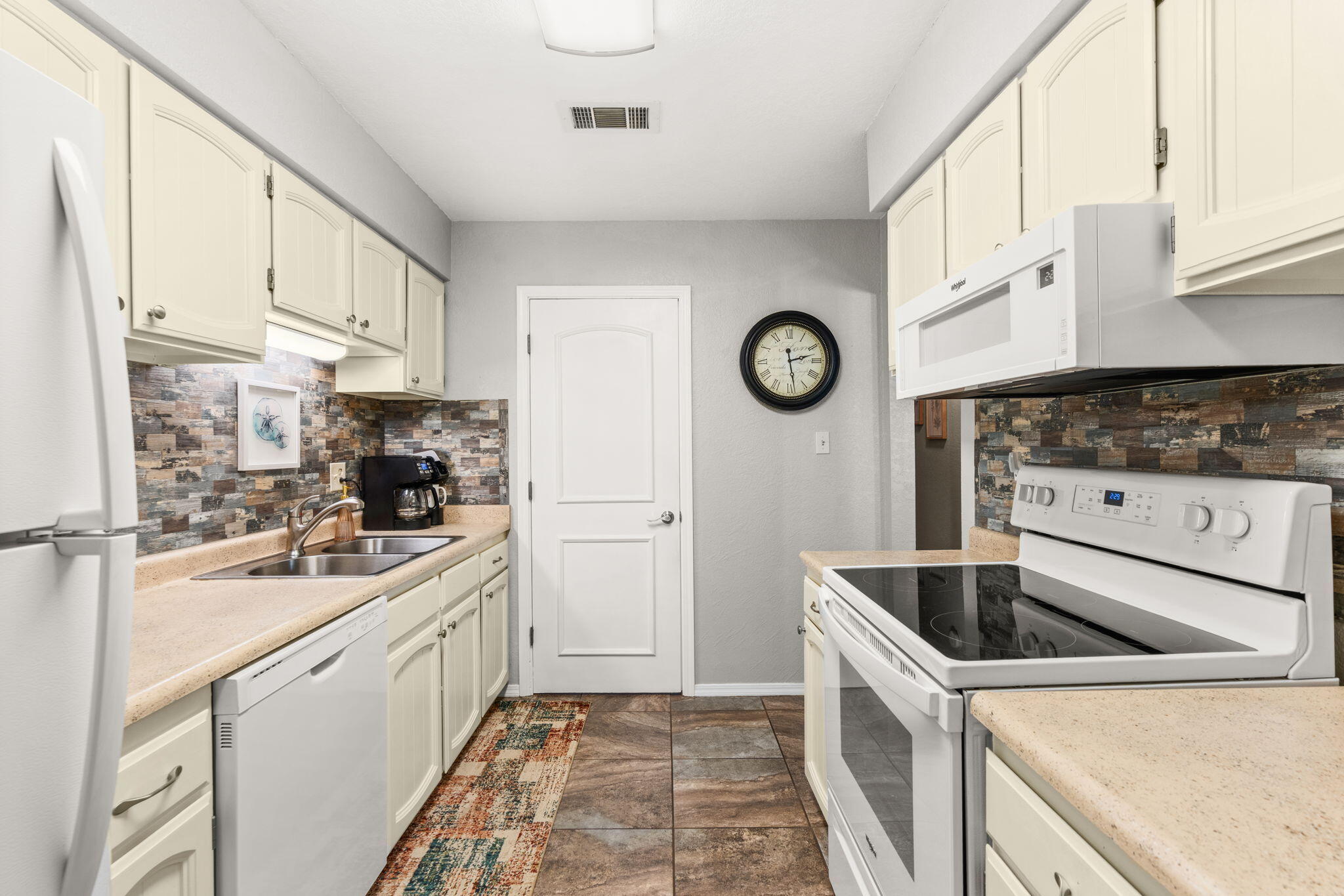 7544 Prairie Road NE