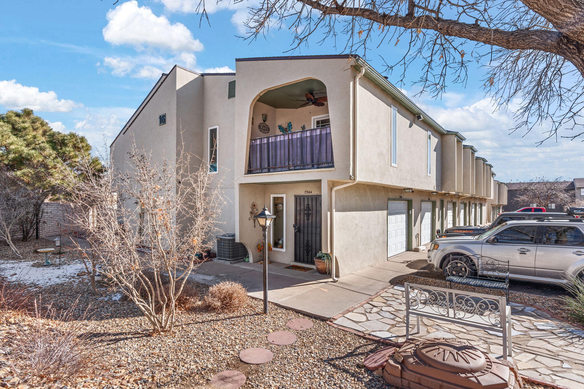 7544 Prairie Road NE