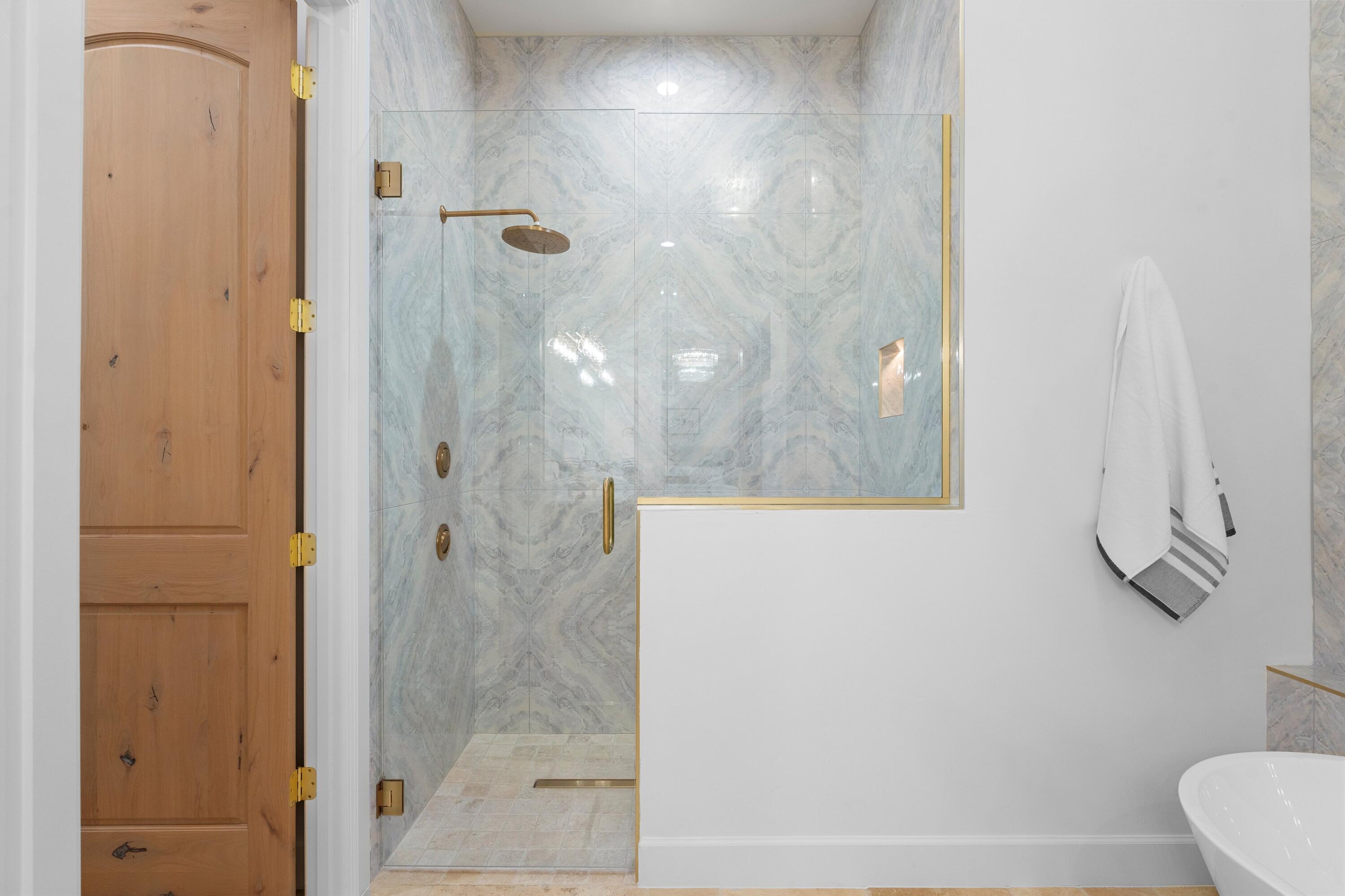 10300 Signal Avenue NE