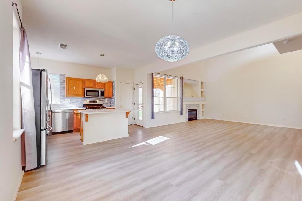 3233 Renaissance Drive SE