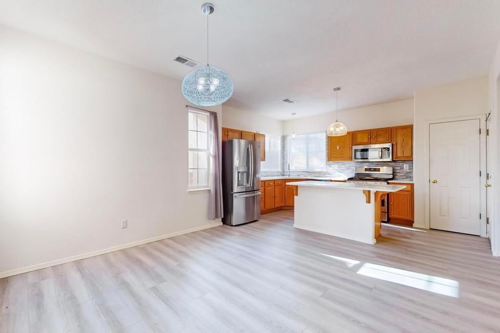3233 Renaissance Drive SE