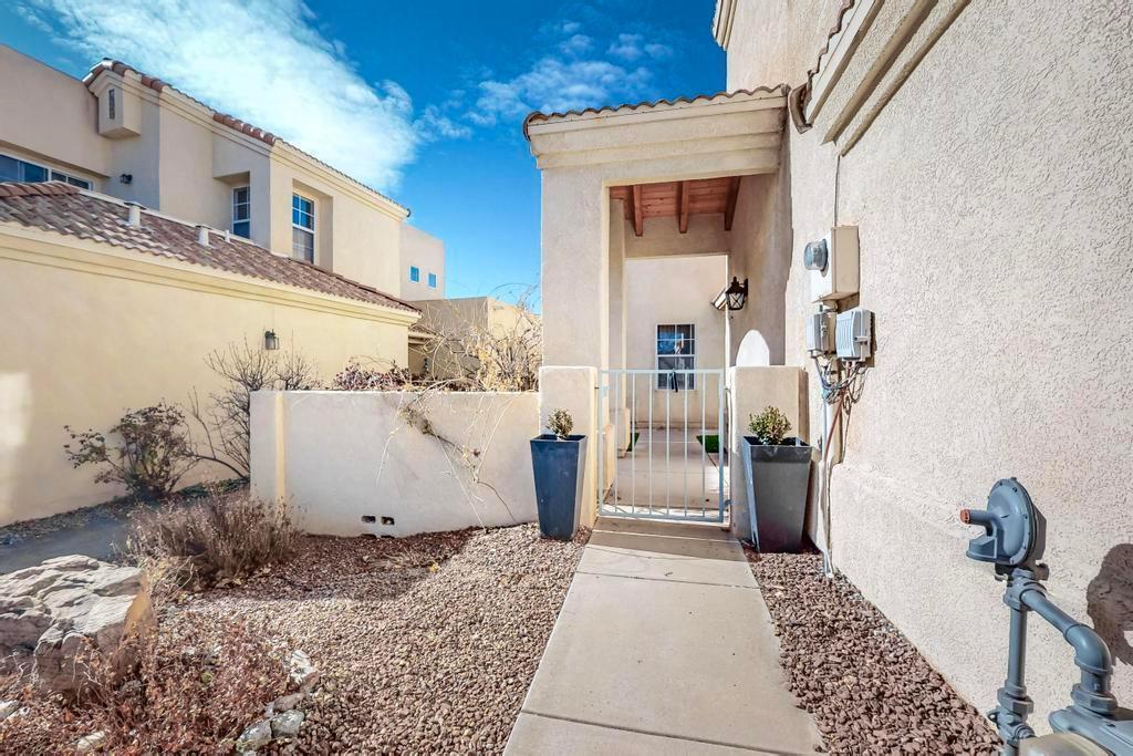 3233 Renaissance Drive SE