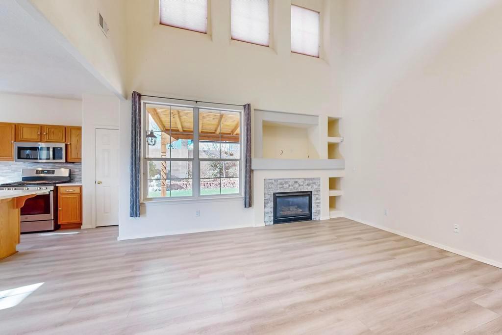 3233 Renaissance Drive SE