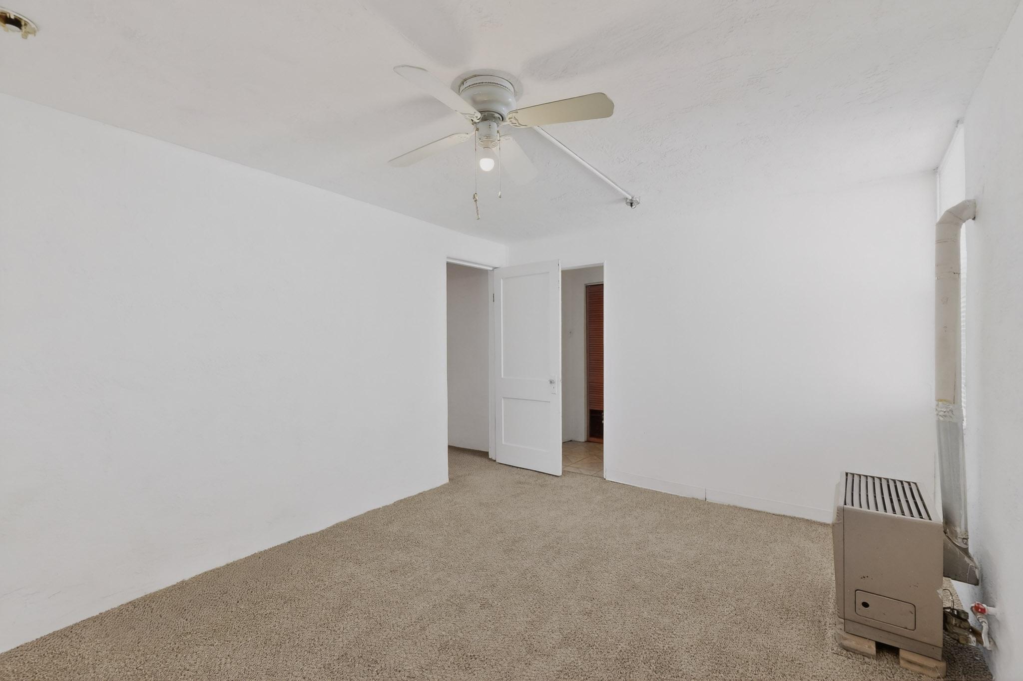 1133 Girard Boulevard NE