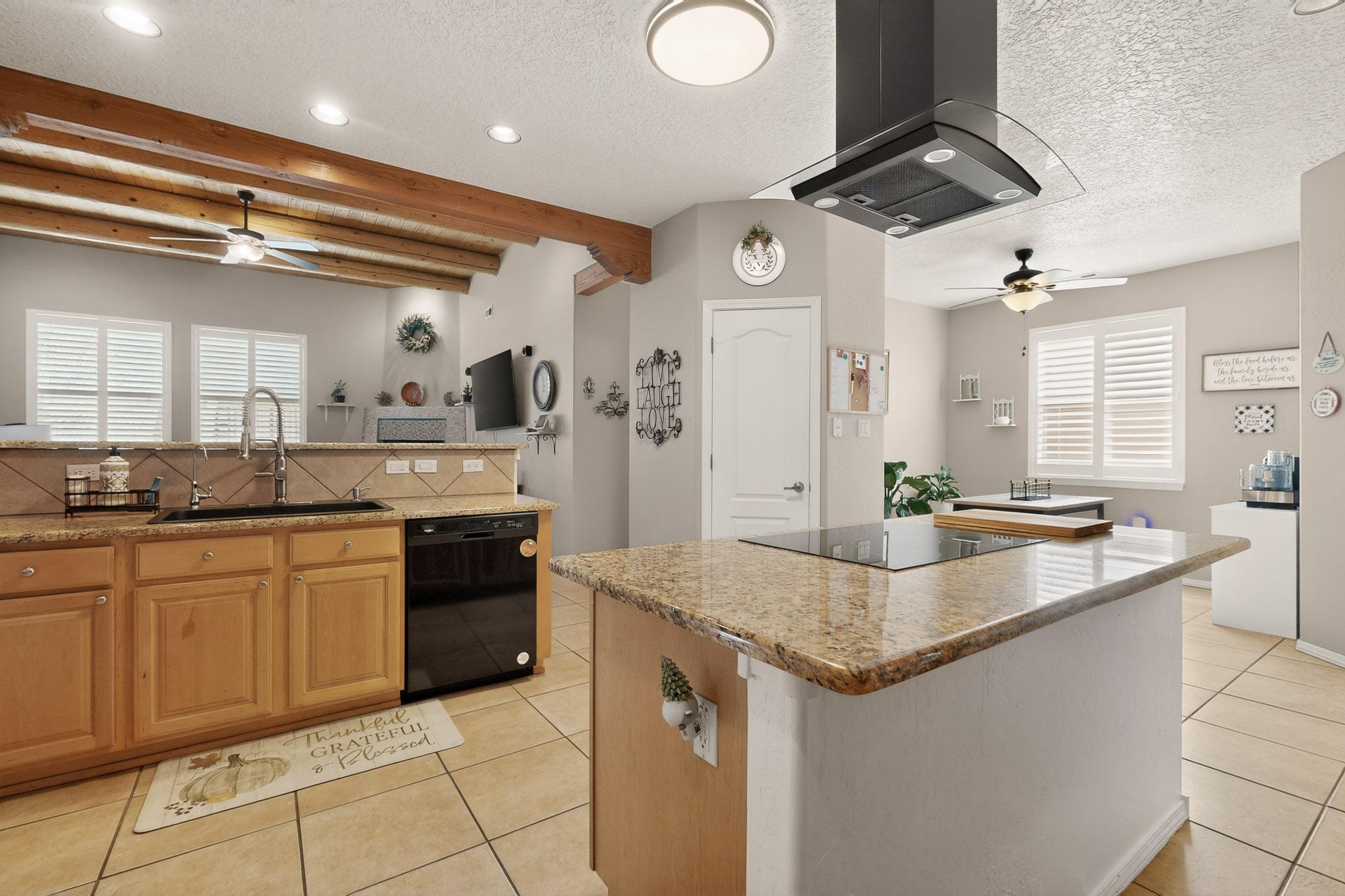 1508 Luz De Sol Drive SE