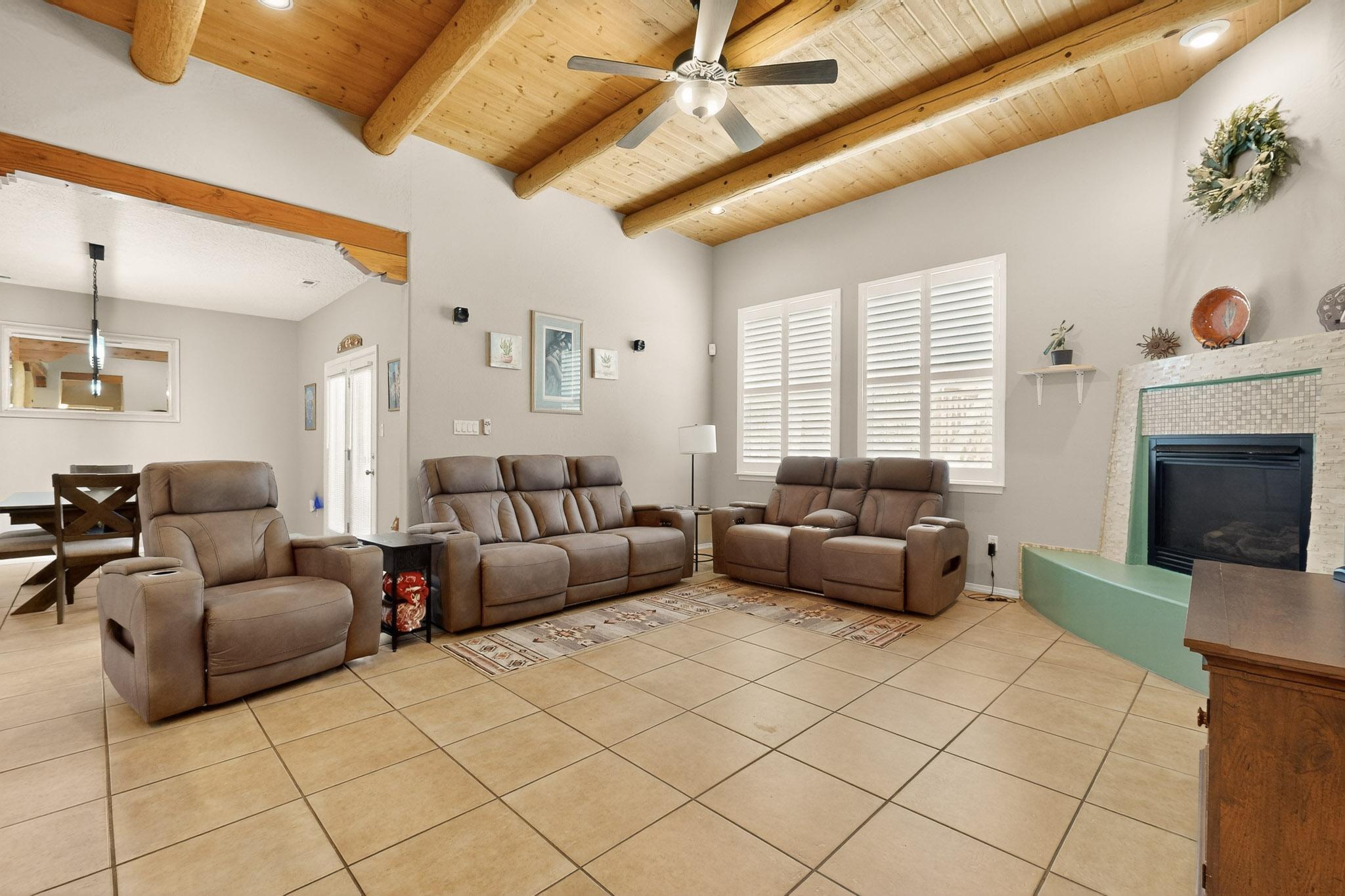 1508 Luz De Sol Drive SE