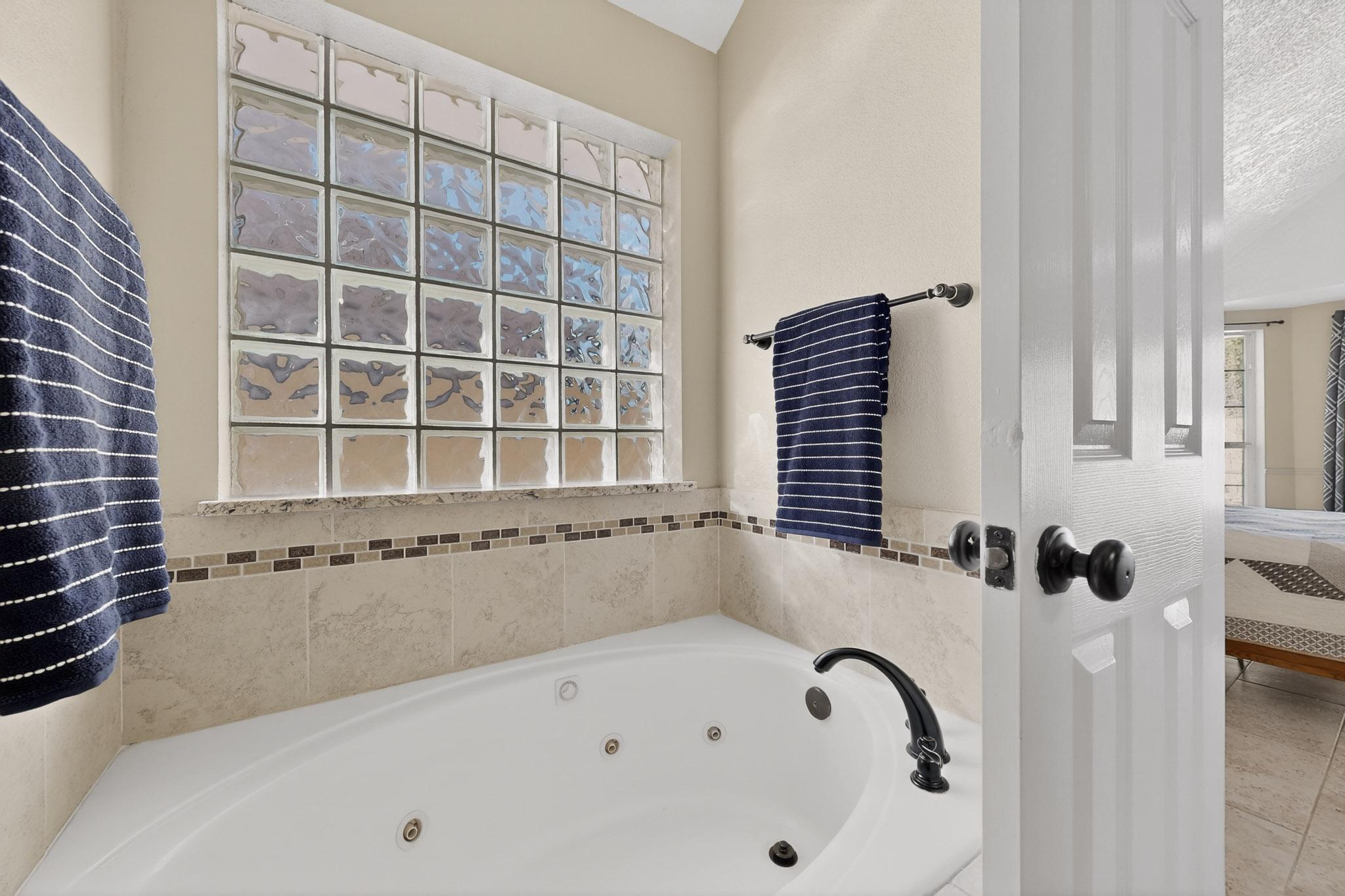 7009 Sendero Road NW