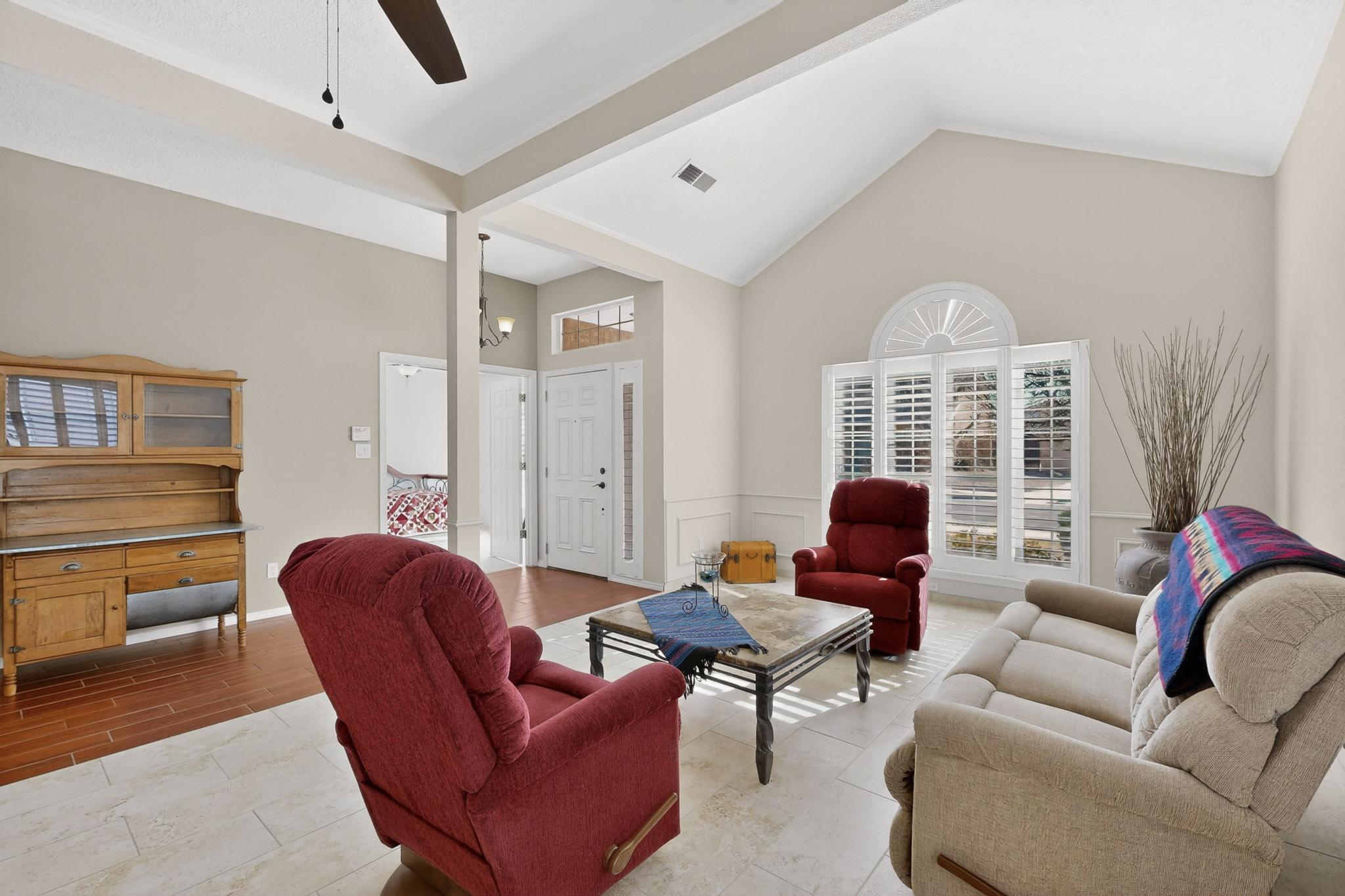 7009 Sendero Road NW