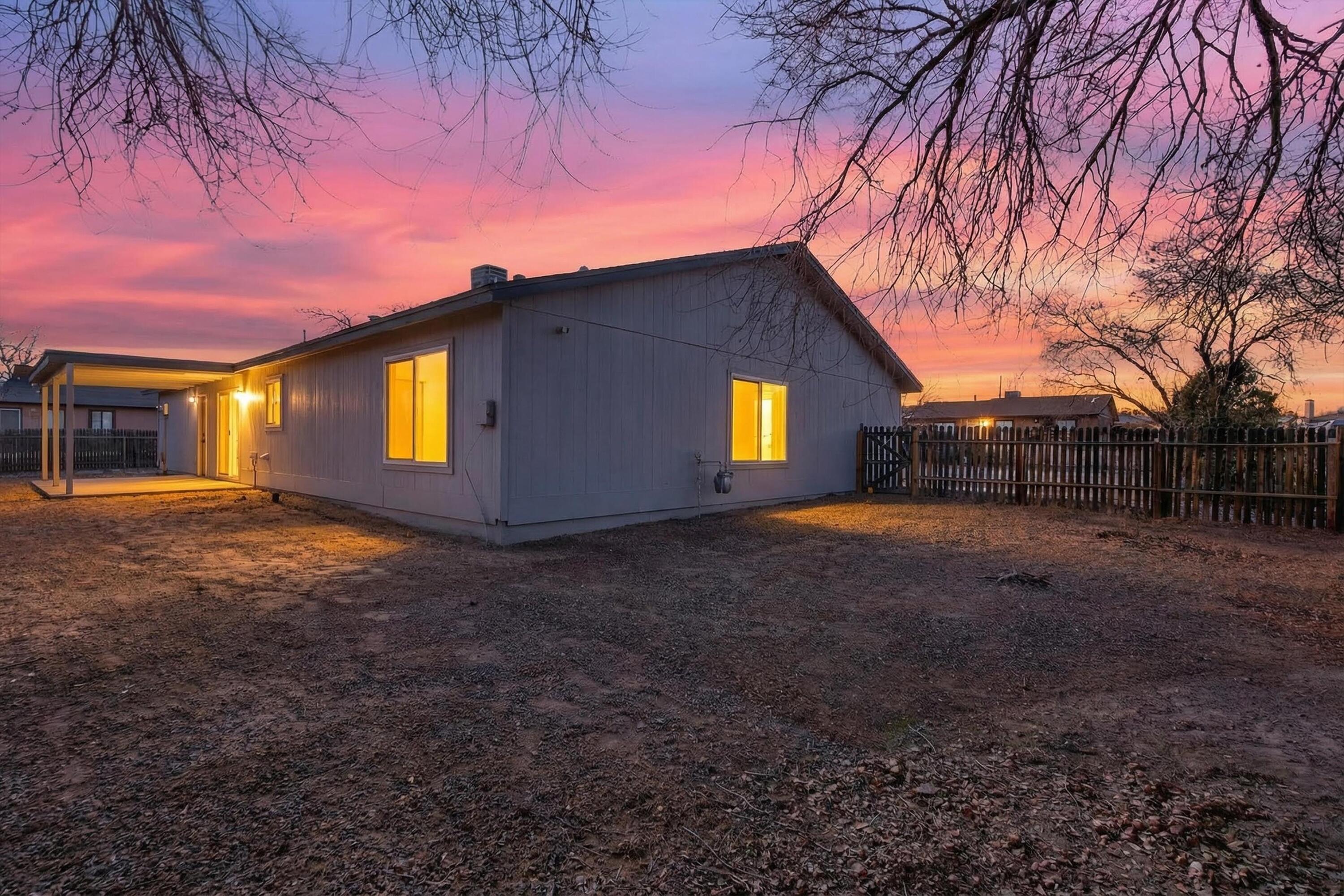 670 Polaris Boulevard SE