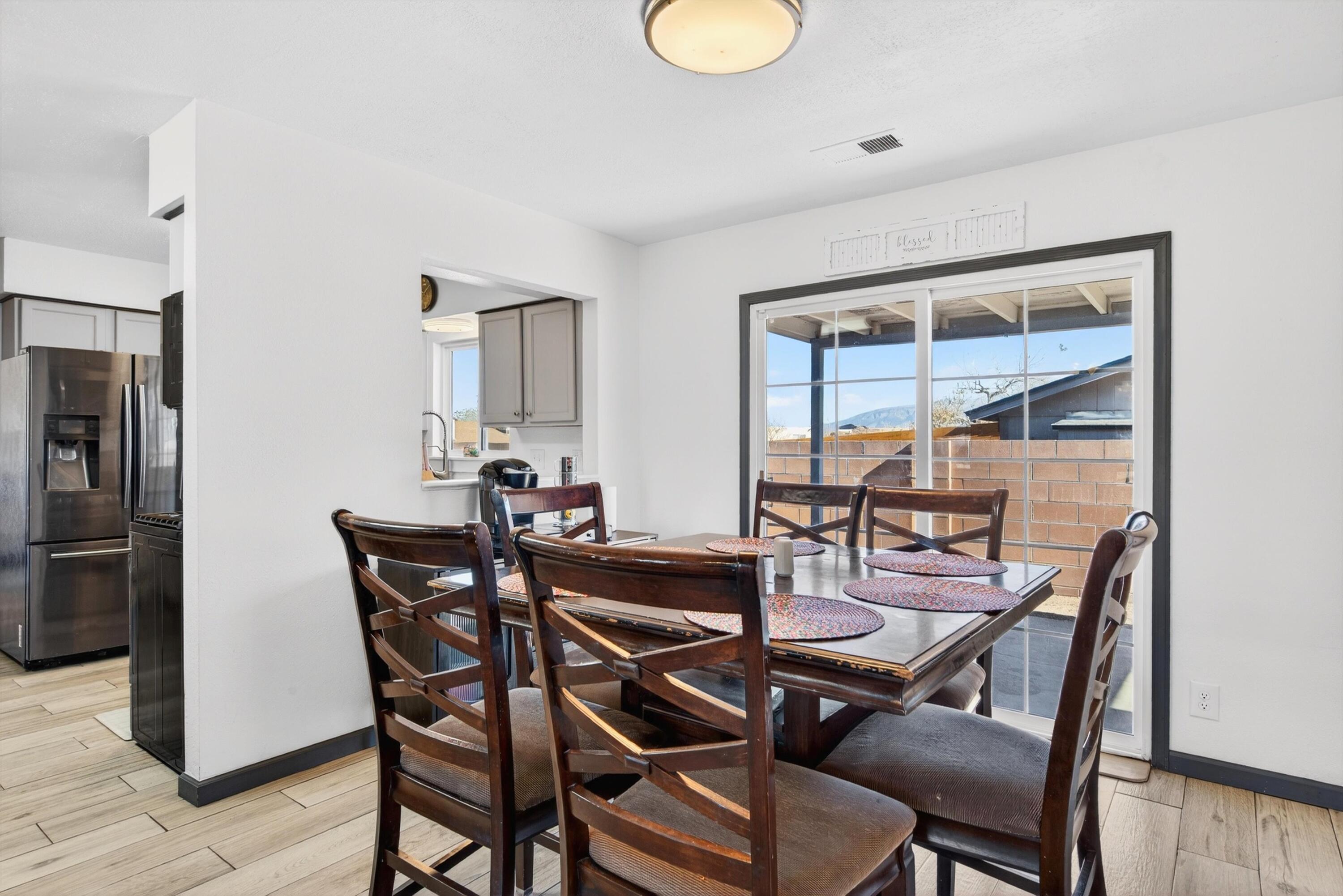 670 Polaris Boulevard SE