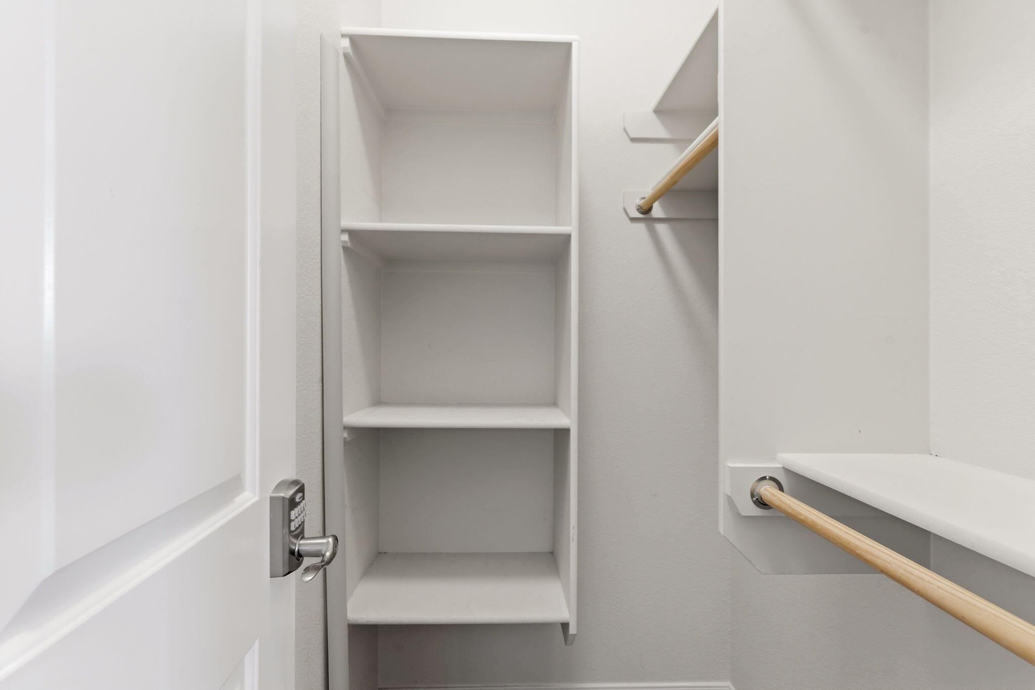 1630 Tierra Alta Court NW