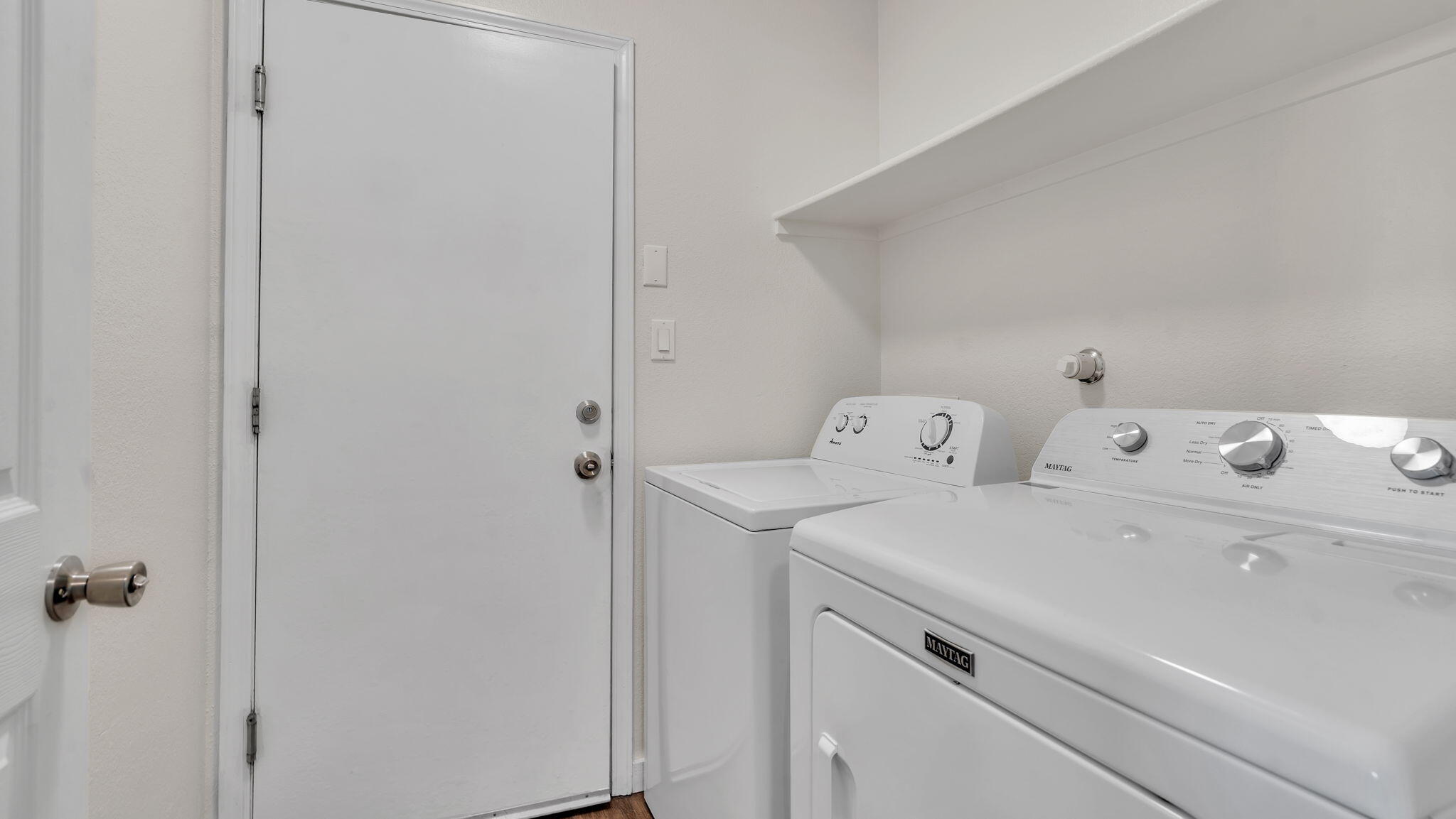 7823 Desert Springs Court SW