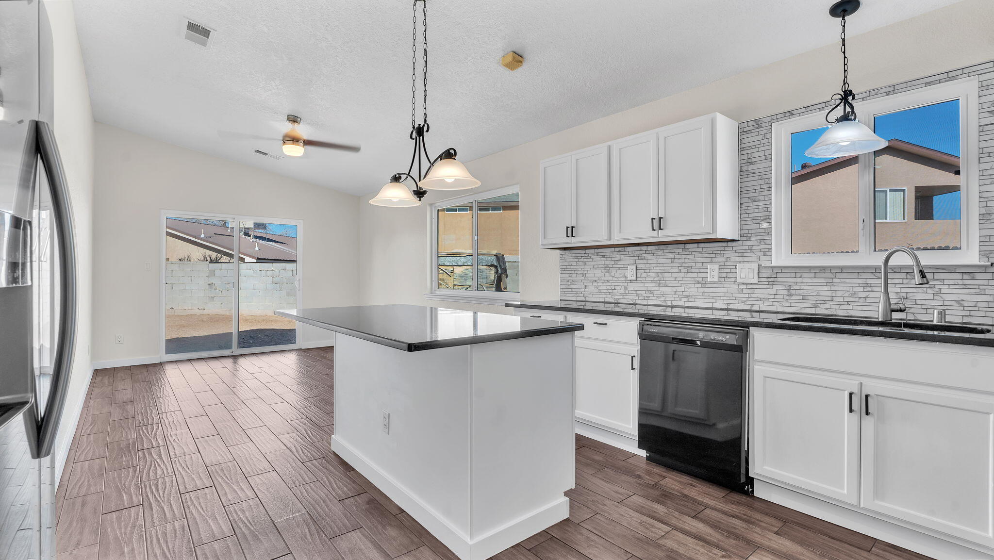 7823 Desert Springs Court SW