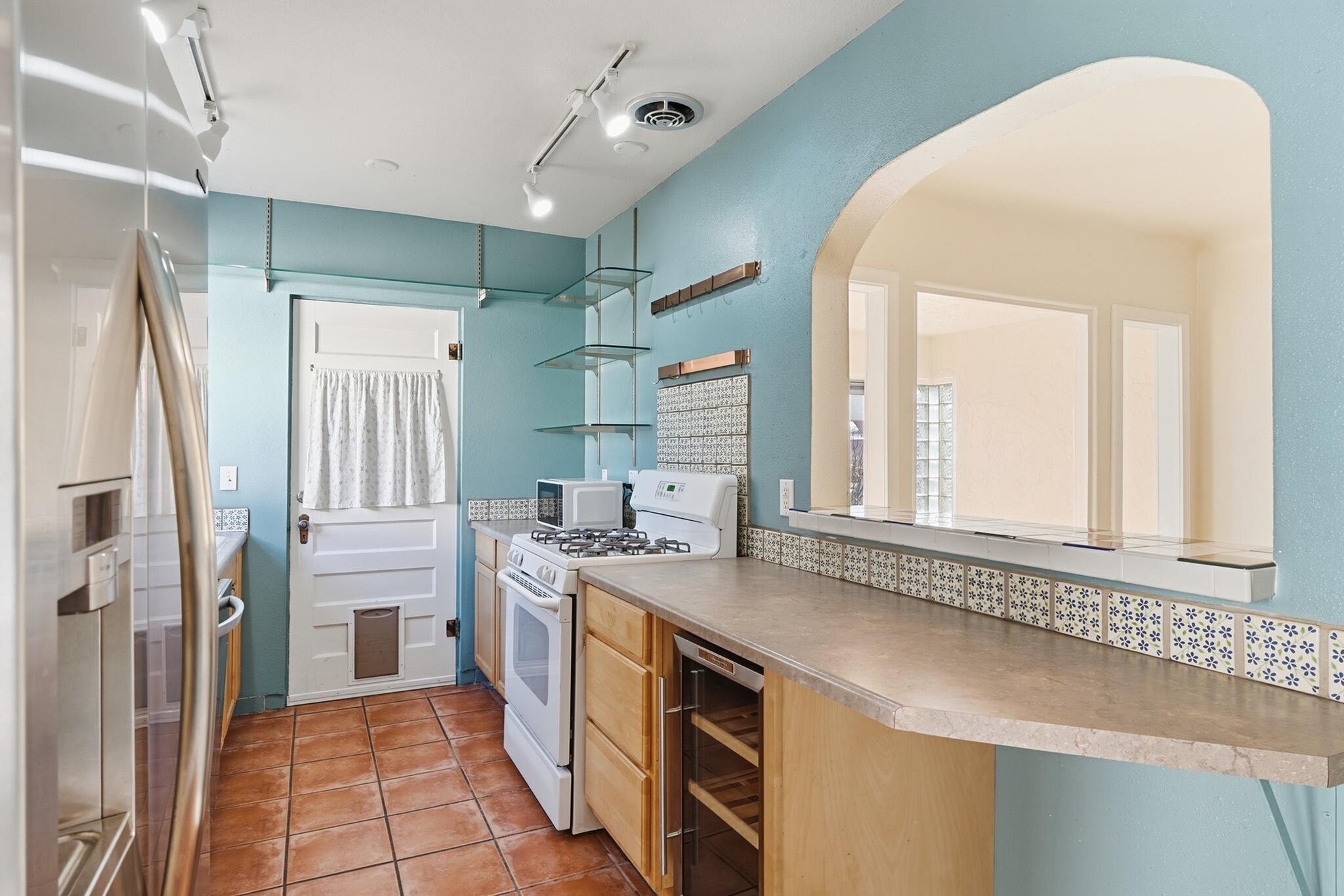 408 Amherst Drive SE