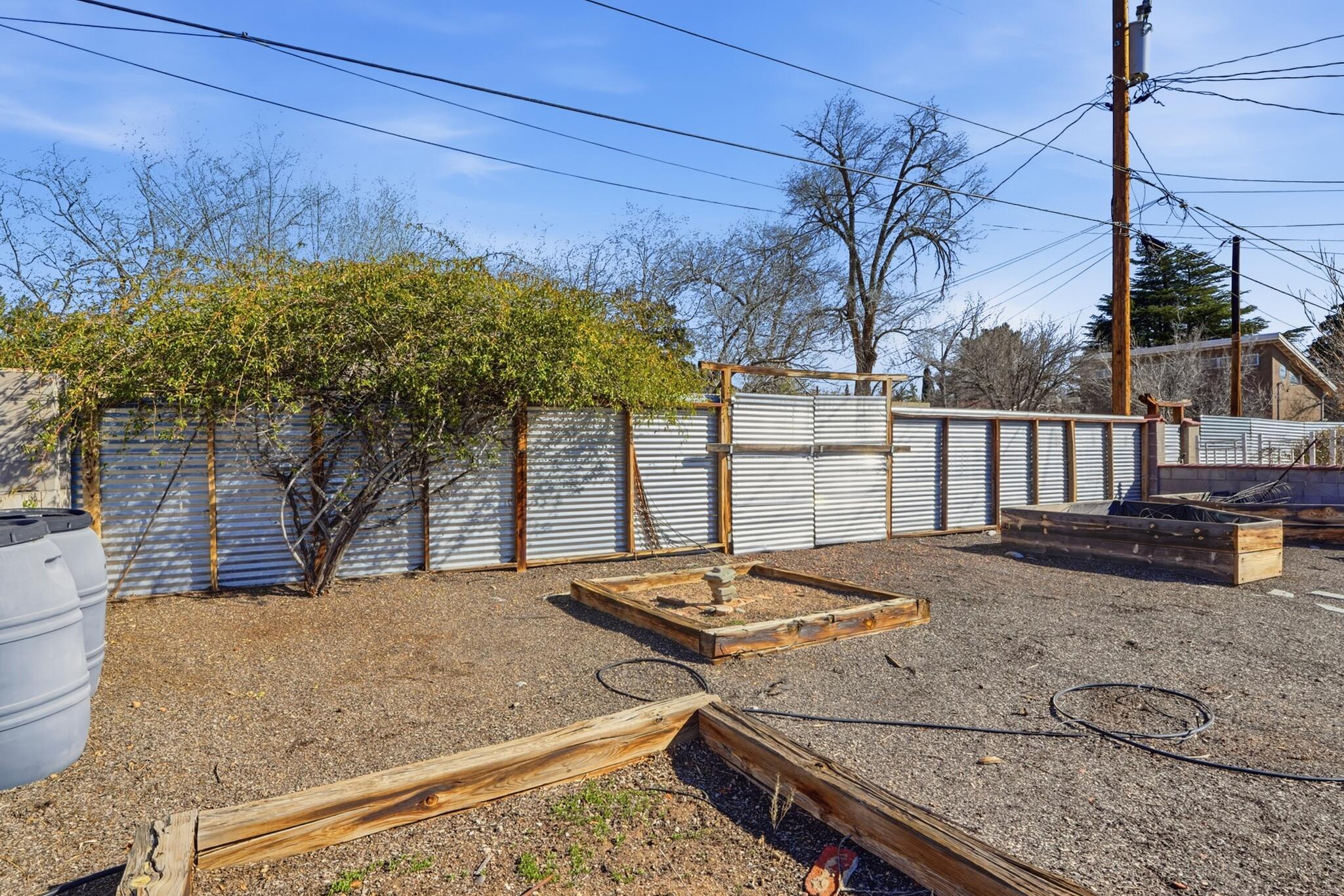 408 Amherst Drive SE