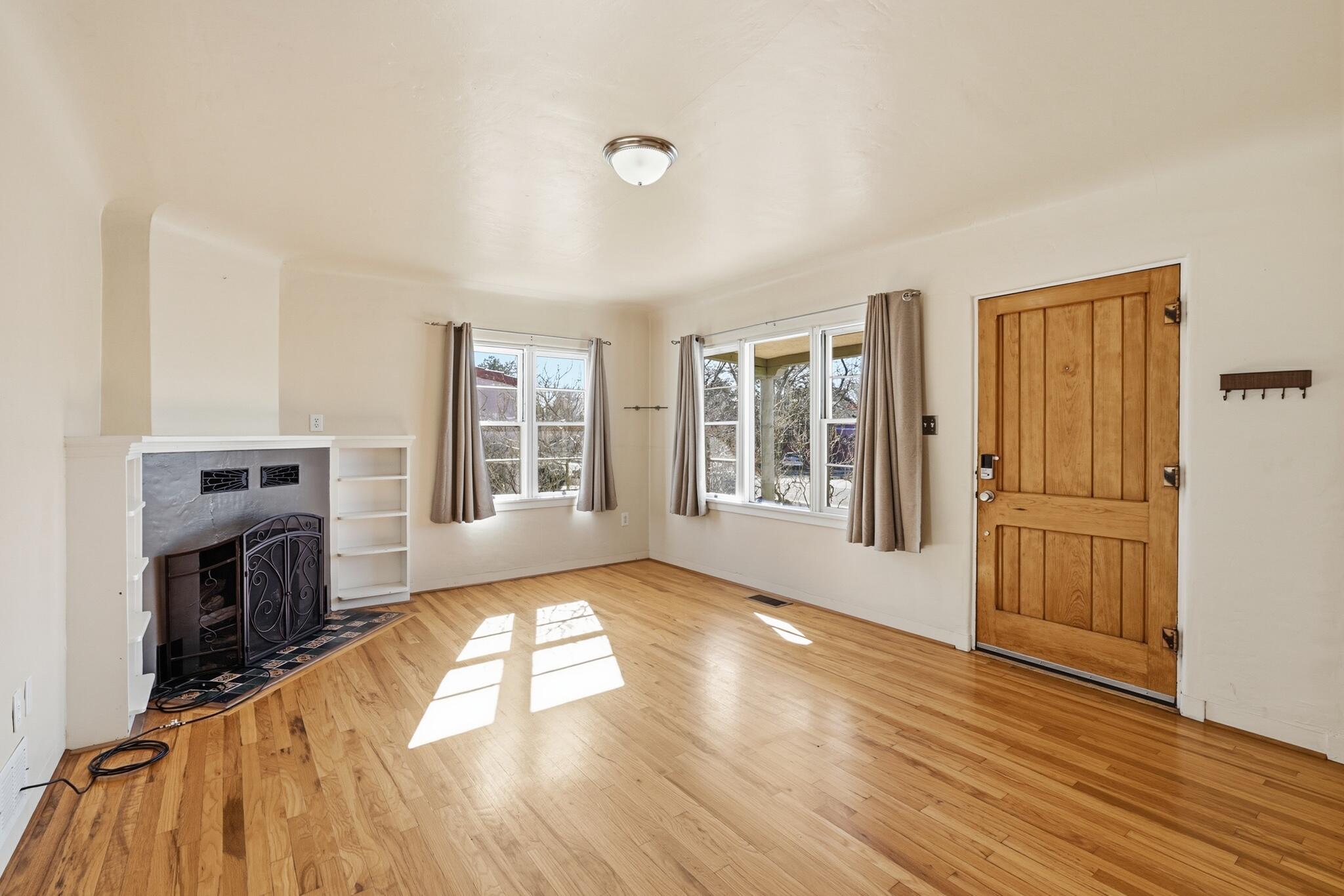 408 Amherst Drive SE