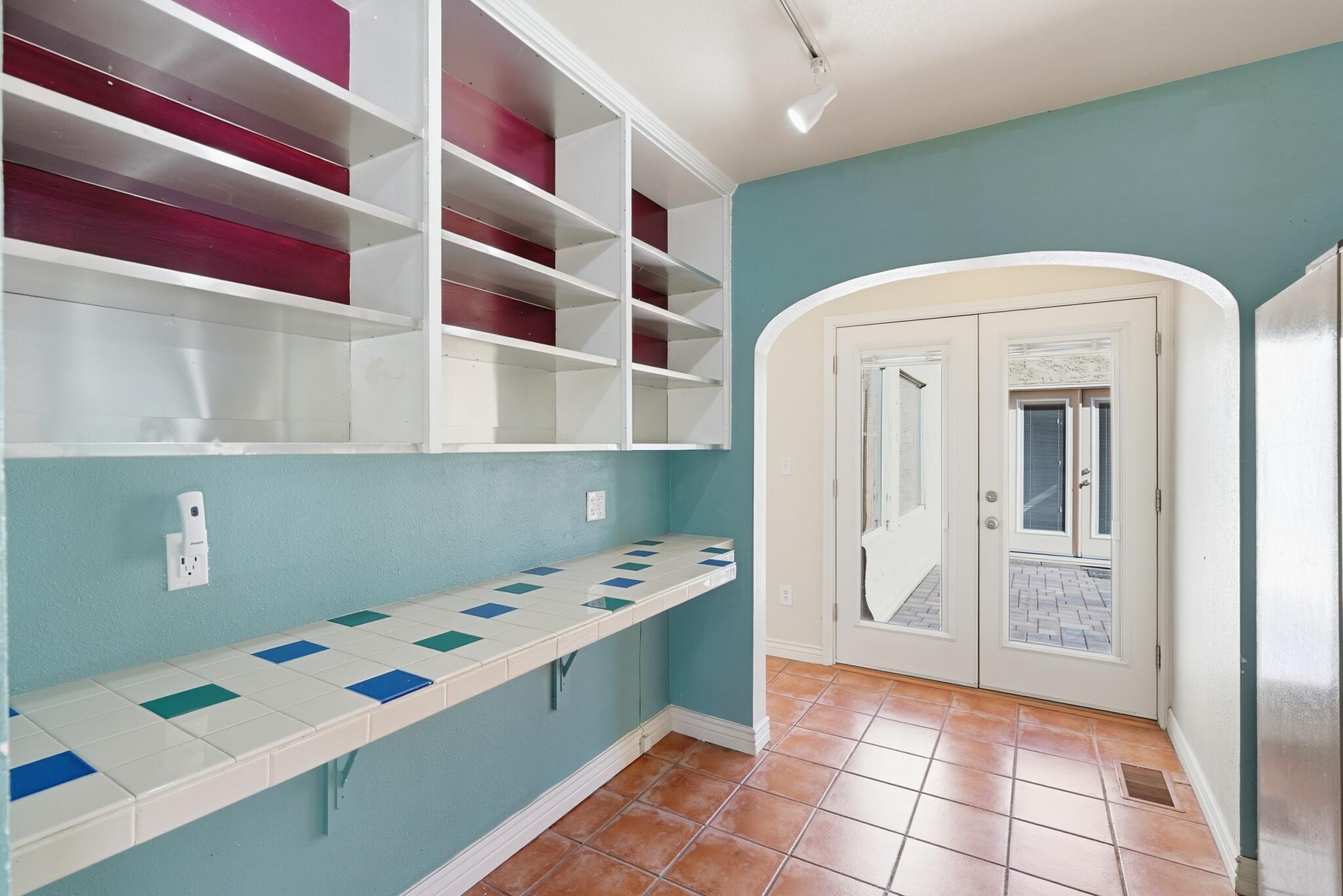 408 Amherst Drive SE