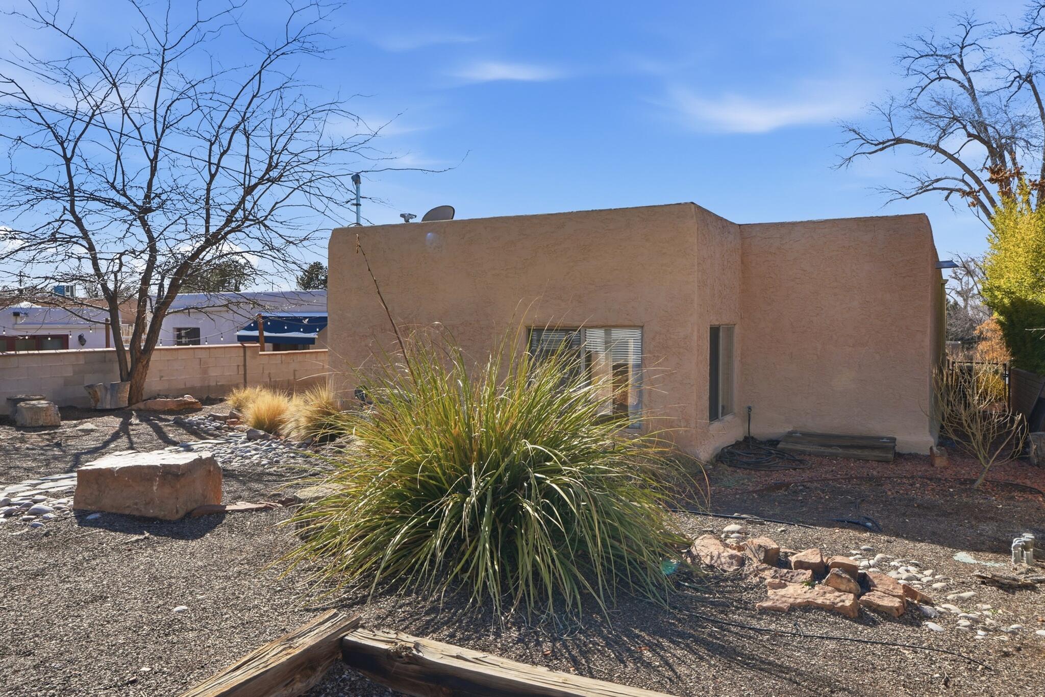 408 Amherst Drive SE