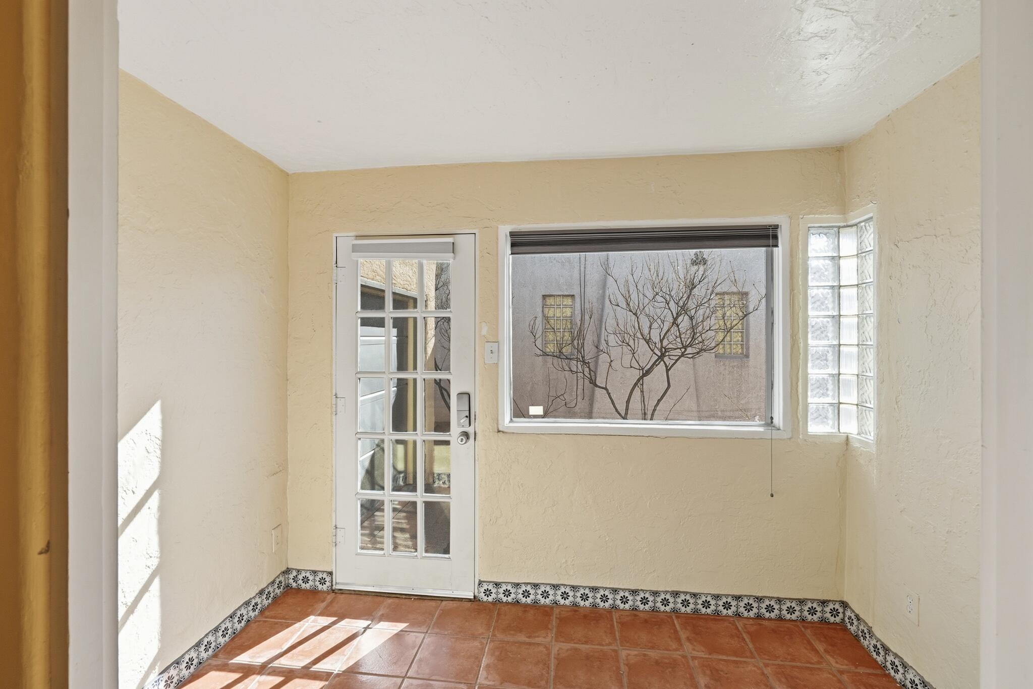 408 Amherst Drive SE