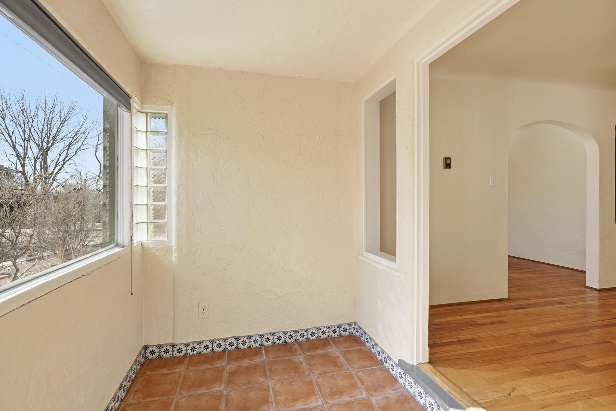 408 Amherst Drive SE