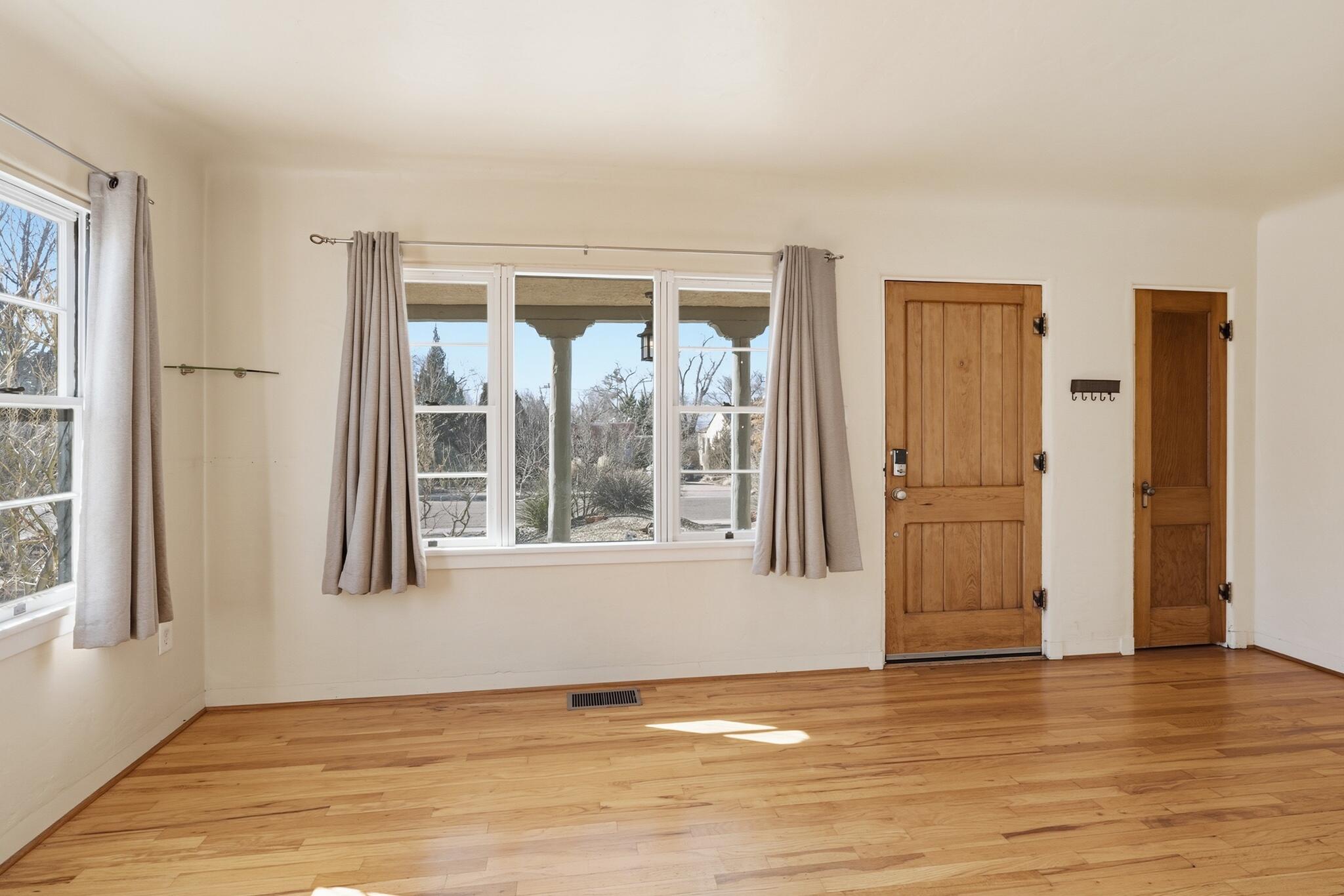 408 Amherst Drive SE