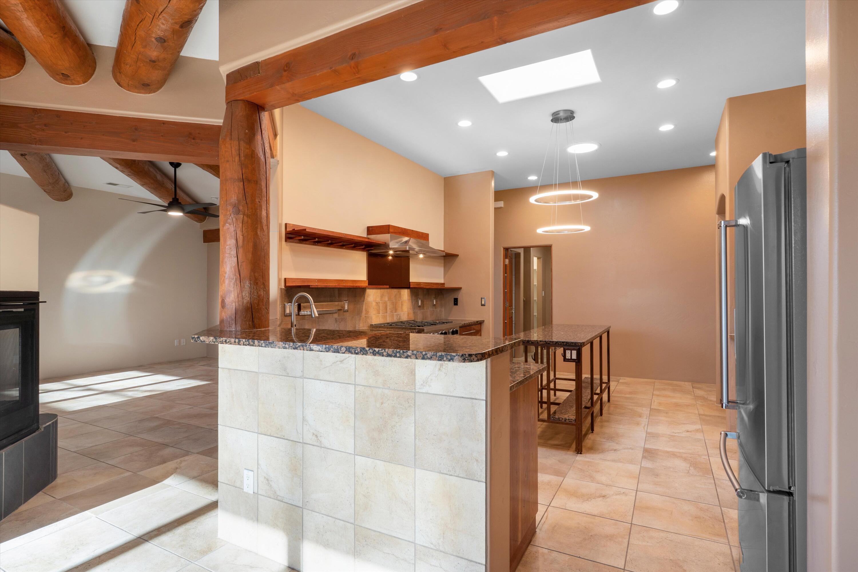 1114 W Avenida Los Suenos