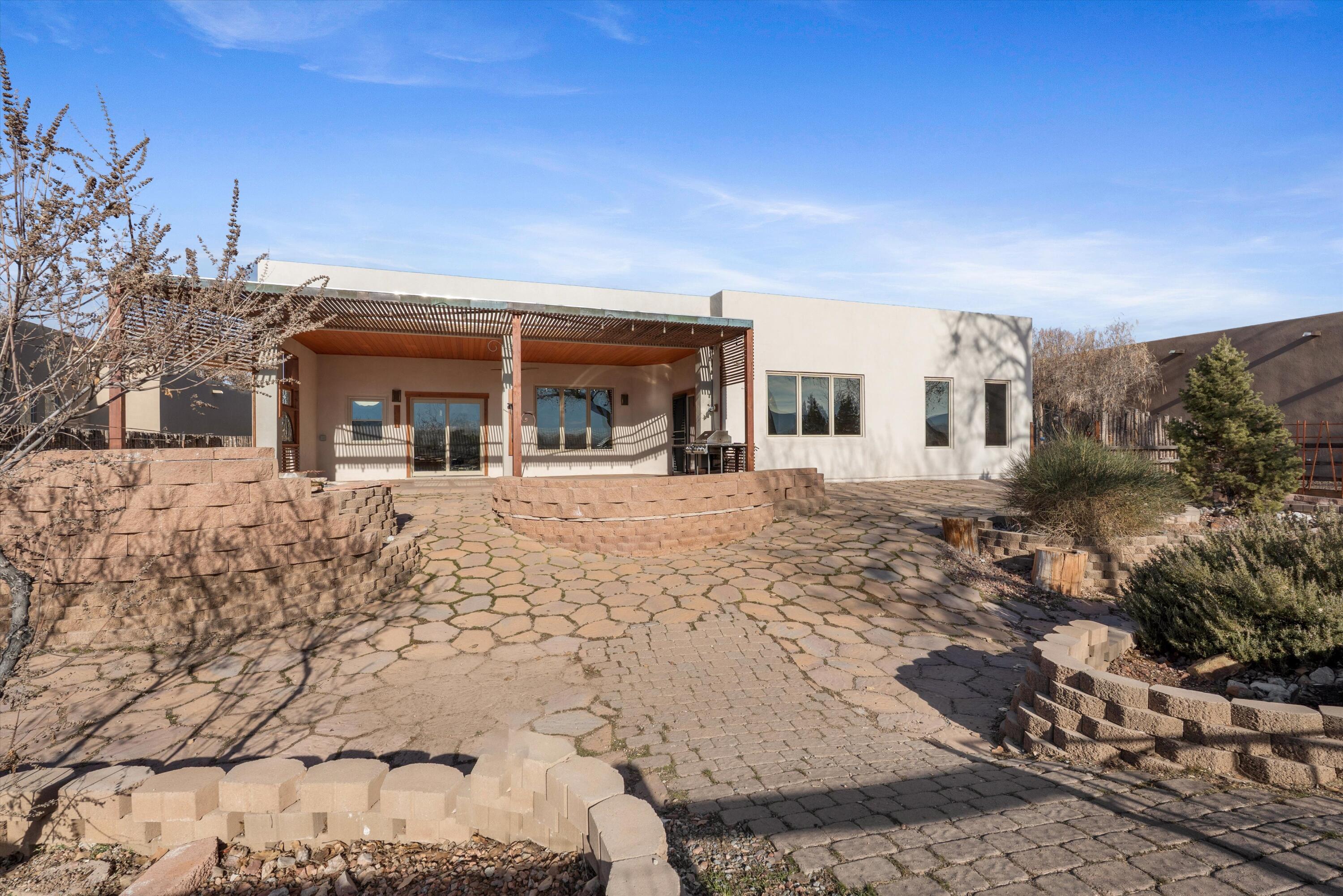 1114 W Avenida Los Suenos