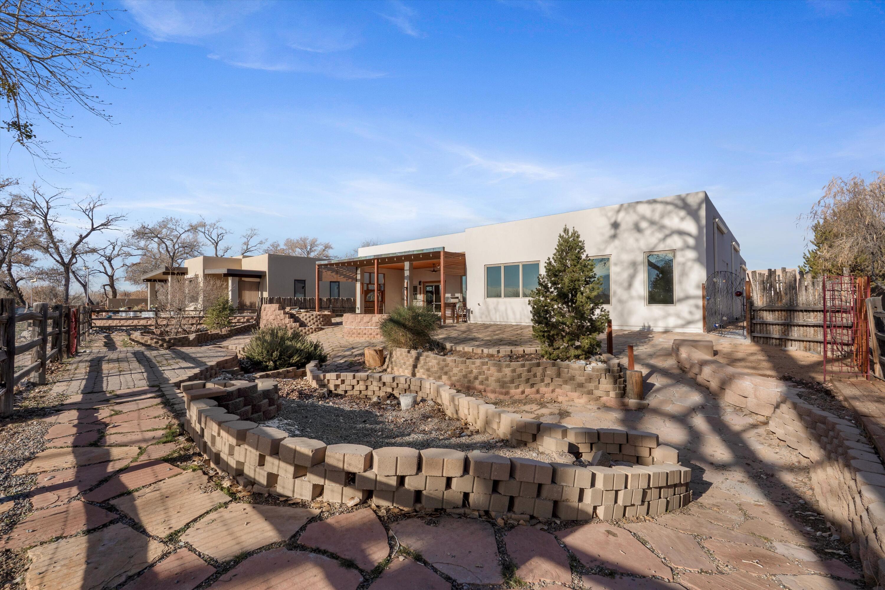 1114 W Avenida Los Suenos