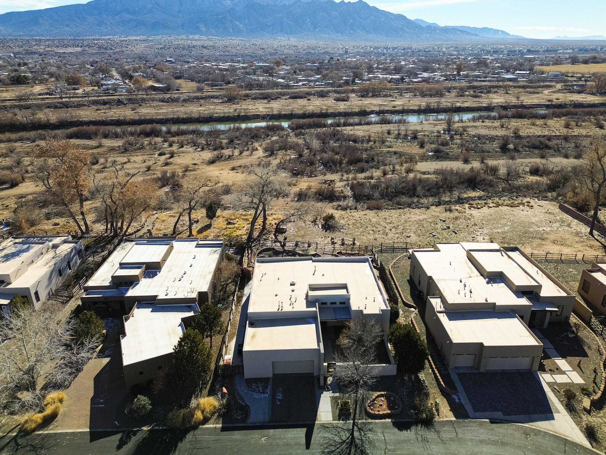 1114 W Avenida Los Suenos