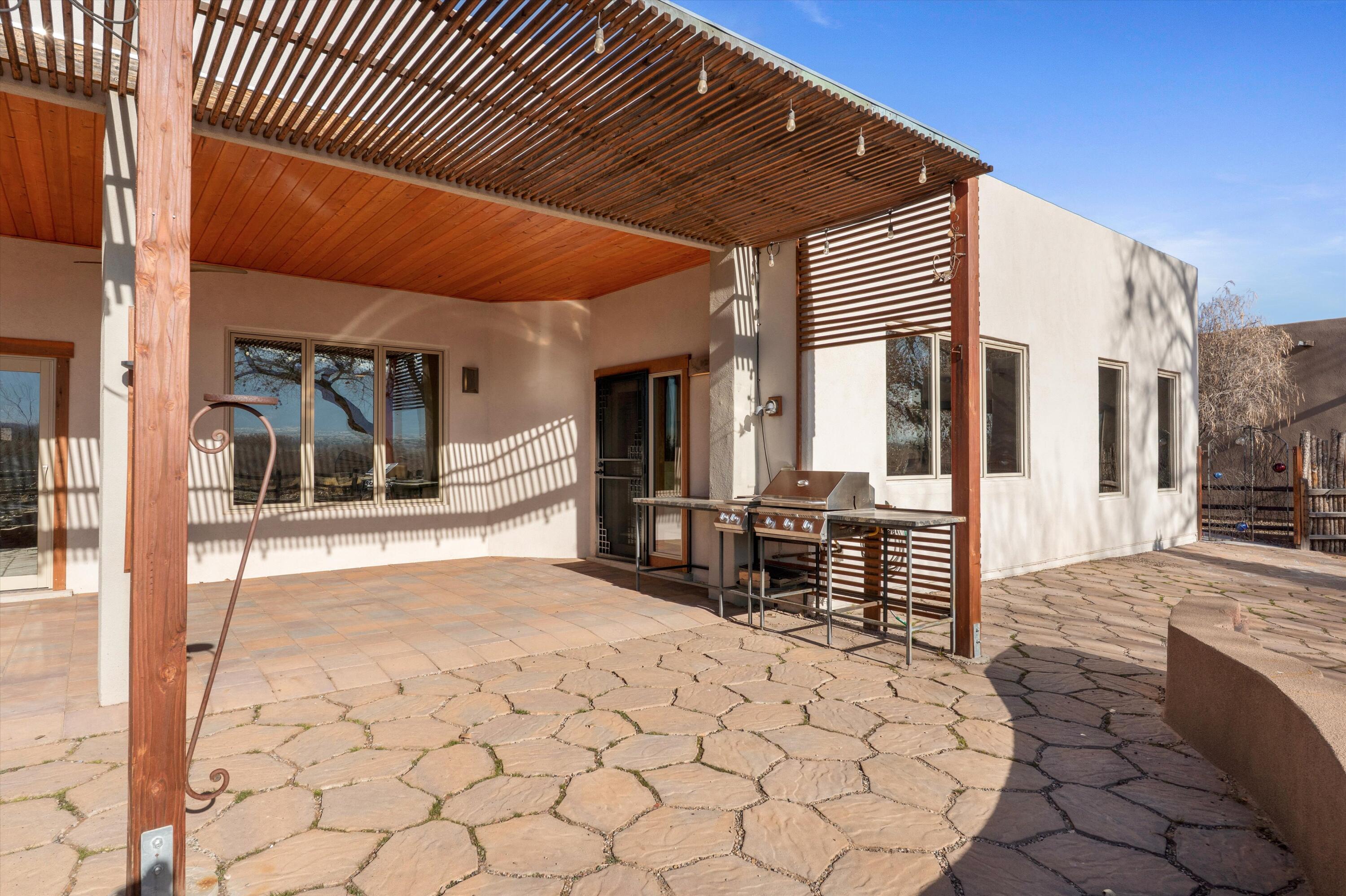 1114 W Avenida Los Suenos