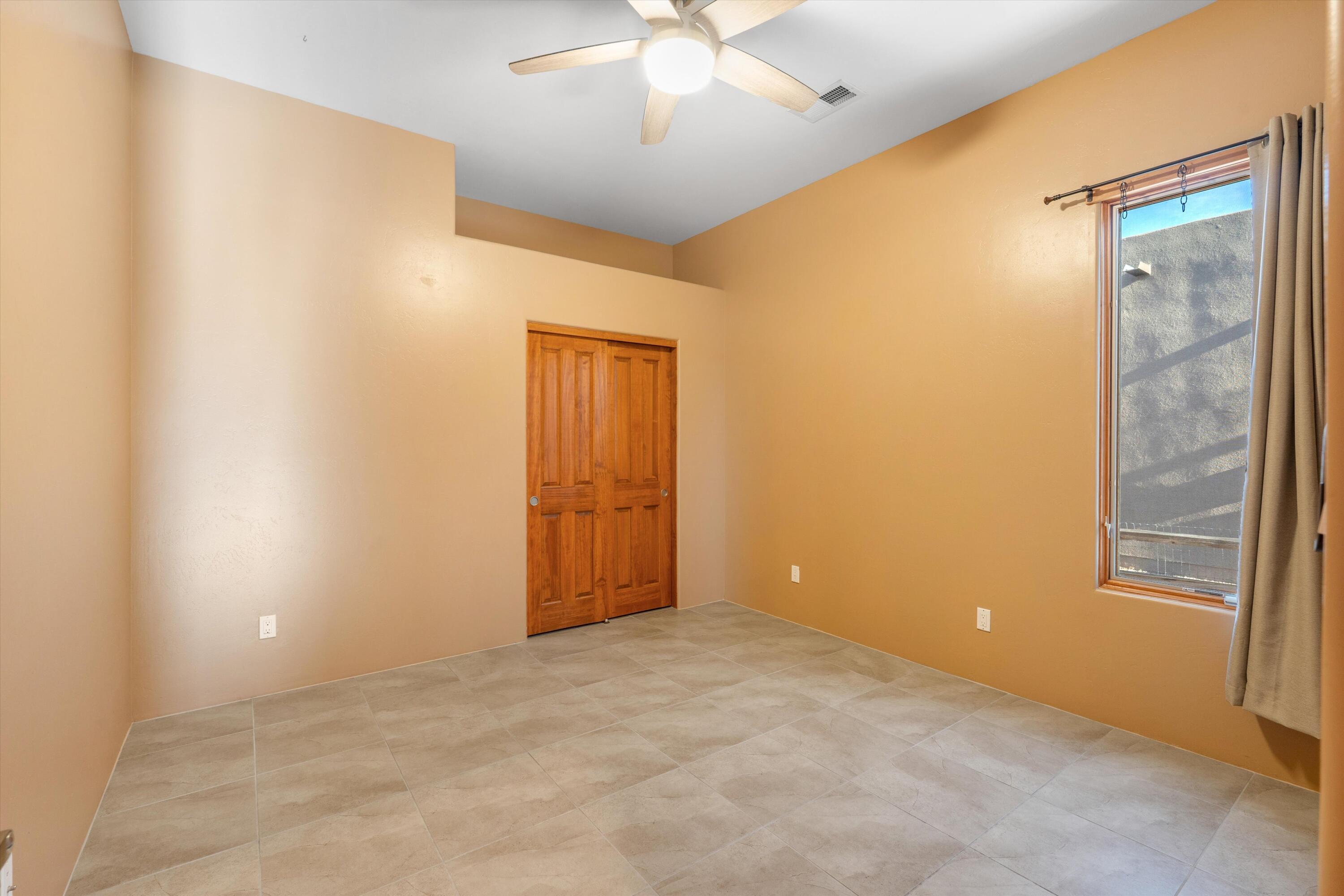 1114 W Avenida Los Suenos