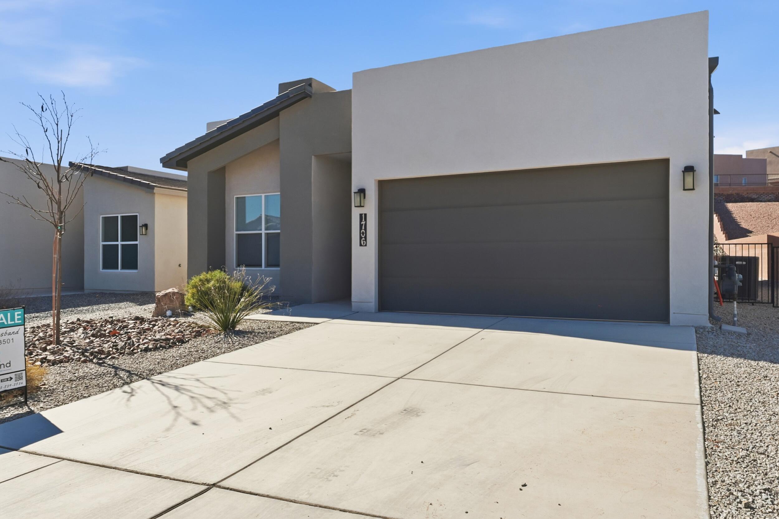 1706 Tesoro Loop NW