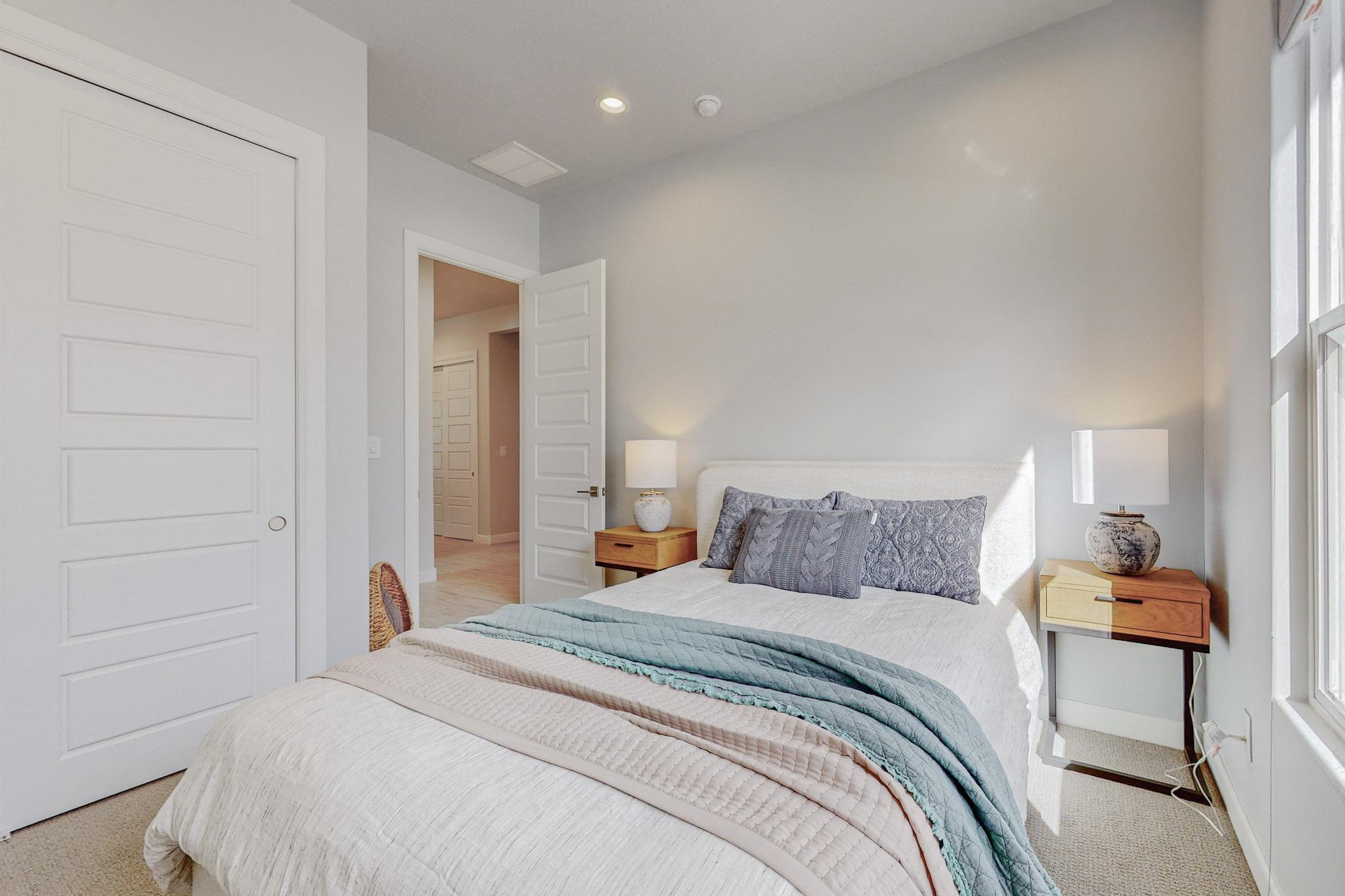 1706 Tesoro Loop NW