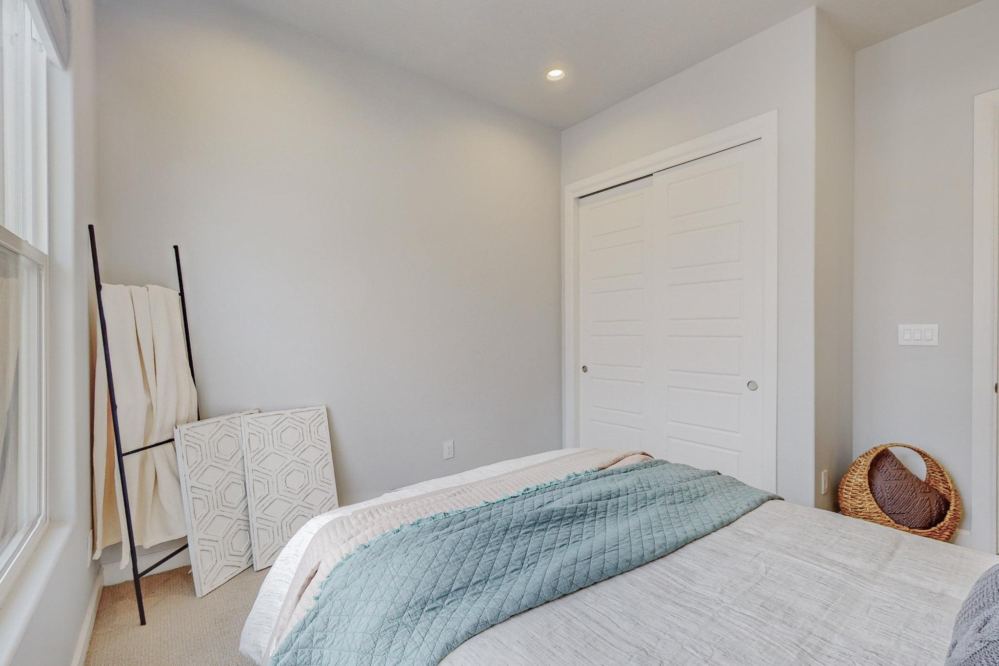 1706 Tesoro Loop NW