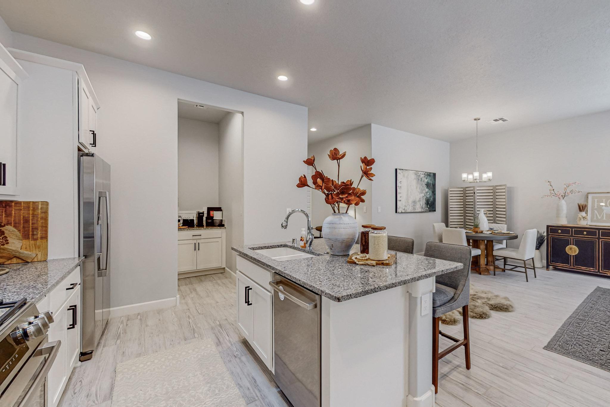 1706 Tesoro Loop NW