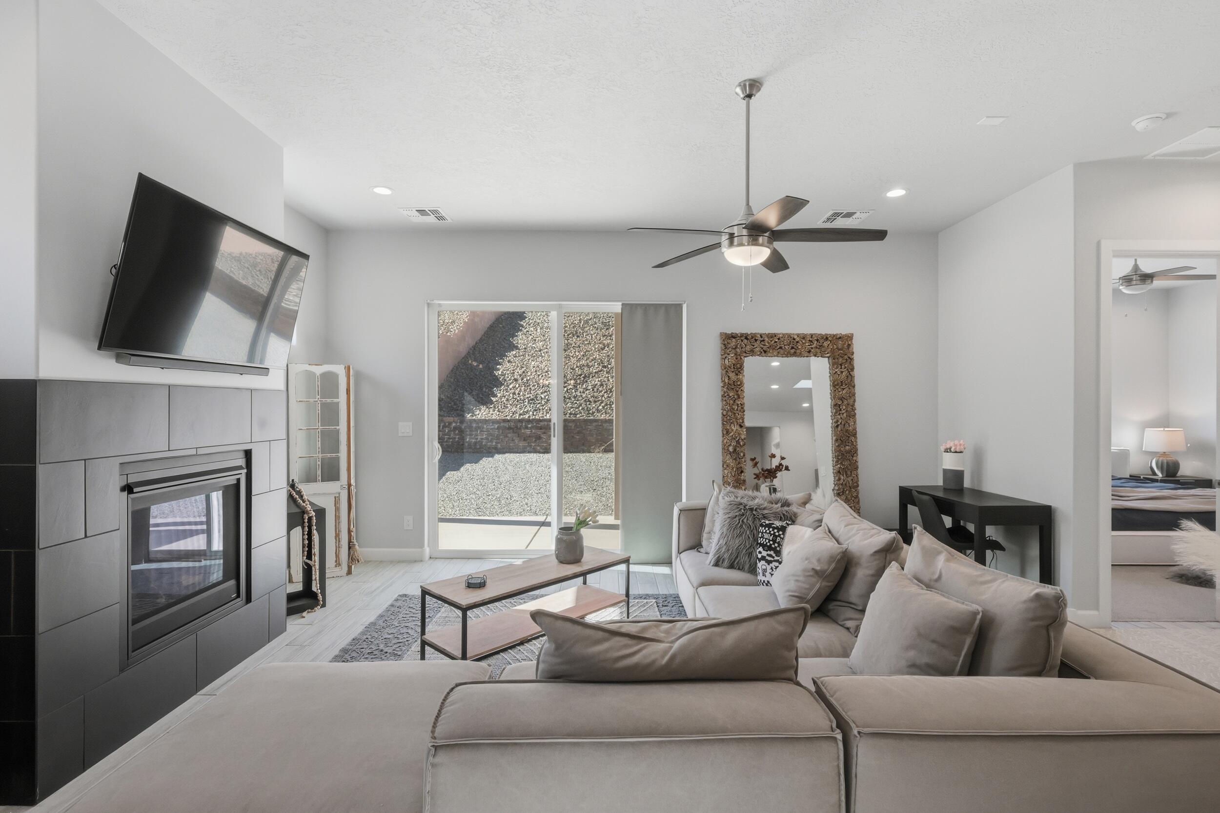 1706 Tesoro Loop NW